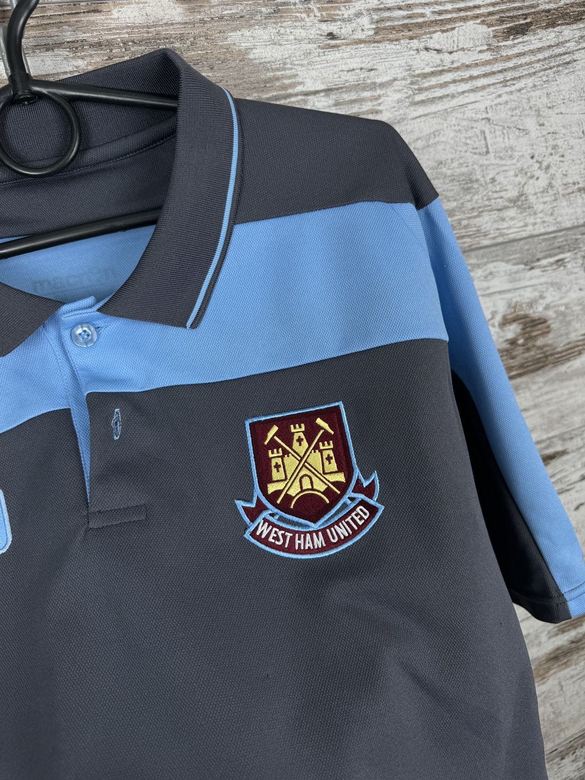 Macron Mens Vintage Macron West Ham United T-shirt soccer jersey Size US XL / EU 56 / 4 - 6 Thumbnail