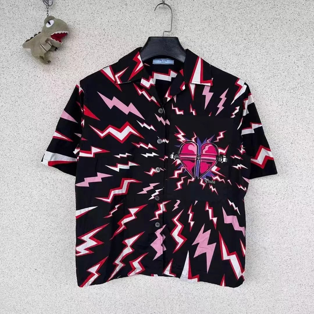 Prada Prada Heart Print Shirt Women's Size 38 Size XS / US 0-2 / IT 36-38 - 1 Thumbnail