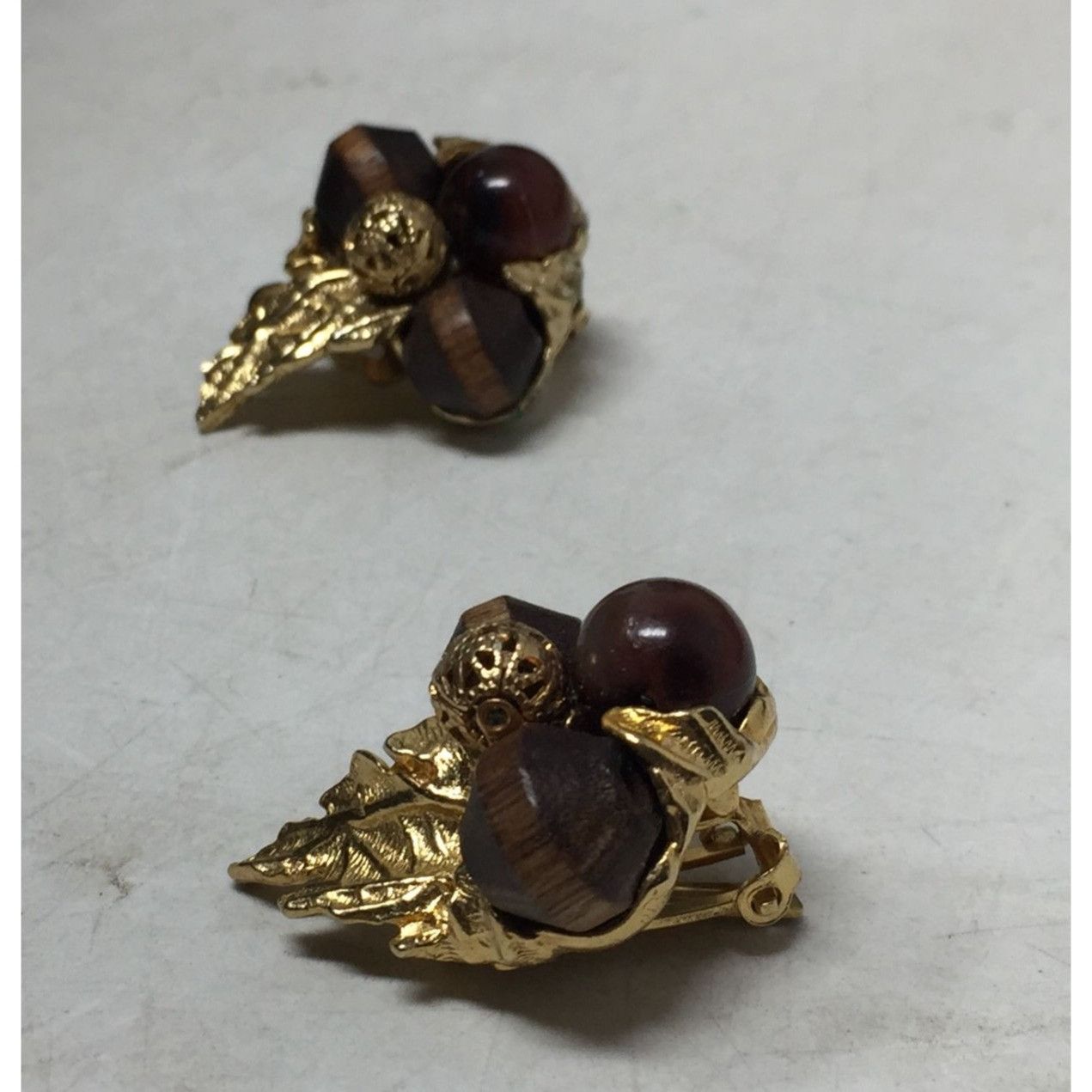 Other Women's Gold tone and Brown Shiny Acorn Clip on Earrings Size ONE SIZE - 3 Thumbnail