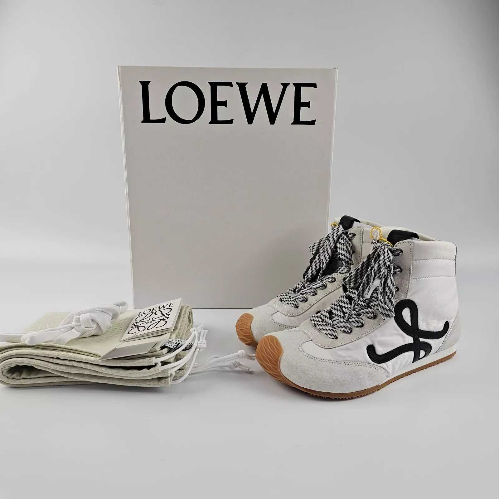Loewe LOEWE Ballet Runner 2.0 White/Black High Top Sneakers Size US 7 / IT 37 - 2 Thumbnail