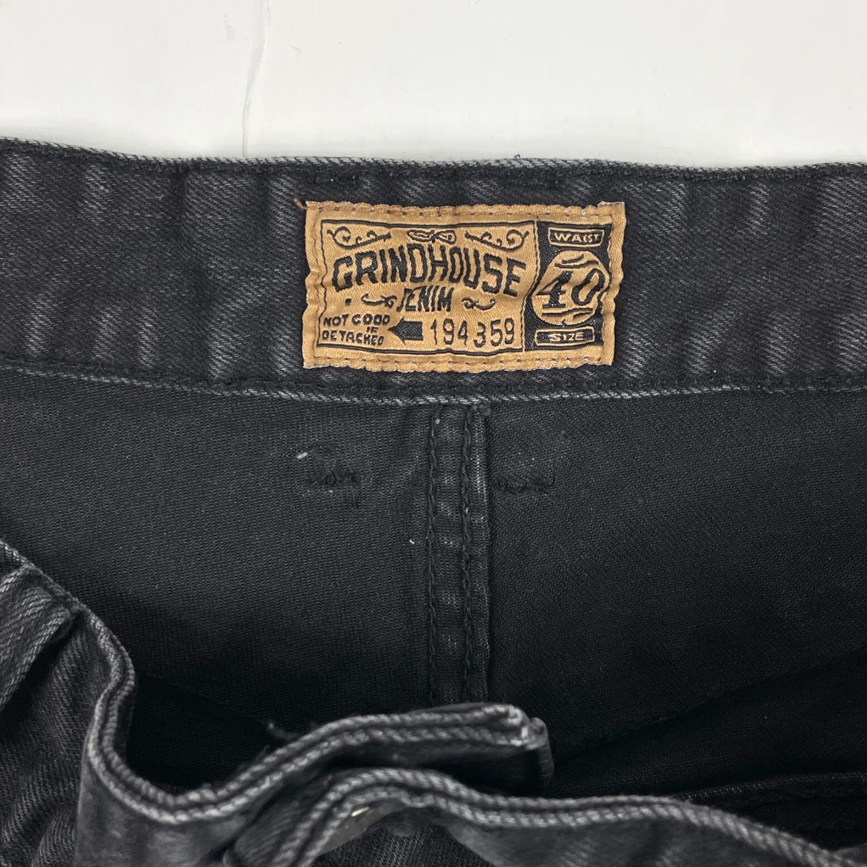 Vintage Grindhouse Jeans Men 40 x 33 Black Slim Straight Dark Wash Denim Distressed 5-Pocket Logo Embroidered Streetwear Biker Size US 40 / EU 56 - 6 Thumbnail
