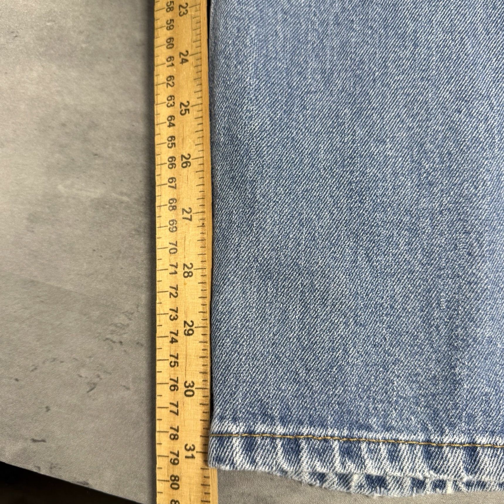 Levi's VINTAGE Levi's 550 Blue Jean 34x32 34x31 Relaxed Straight Denim 90s Mens Jeans Size US 34 / EU 50 - 7 Thumbnail