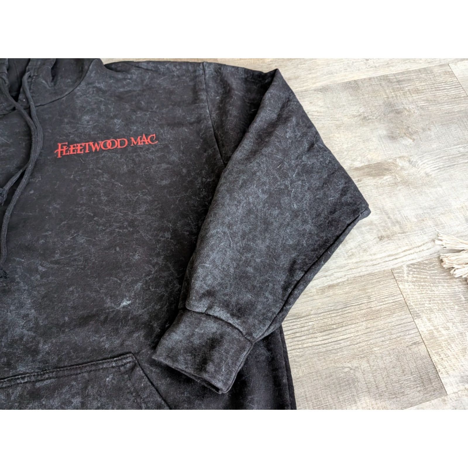 Vintage Fleetwood Mac On Tour Hoodie Unisex M Black Hooded Sweatshirt Size US M / EU 48-50 / 2 - 4 Thumbnail