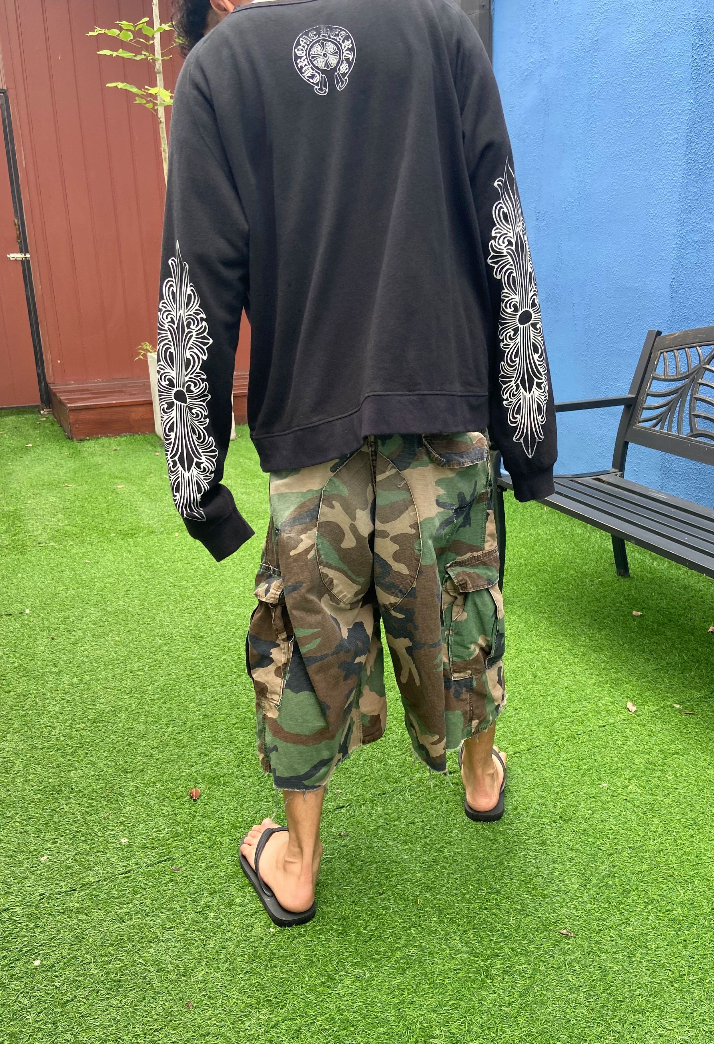 Vintage 1990 FADED VINTAGE CAMO CARGO SHORTS Size US 33 - 15 Thumbnail