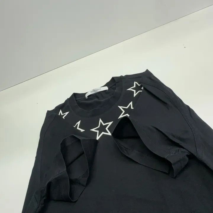 Givenchy Givenchy Givenchy Stylish Casual Pullover TShirt -2507 Size US M / EU 48-50 / 2 - 8 Thumbnail