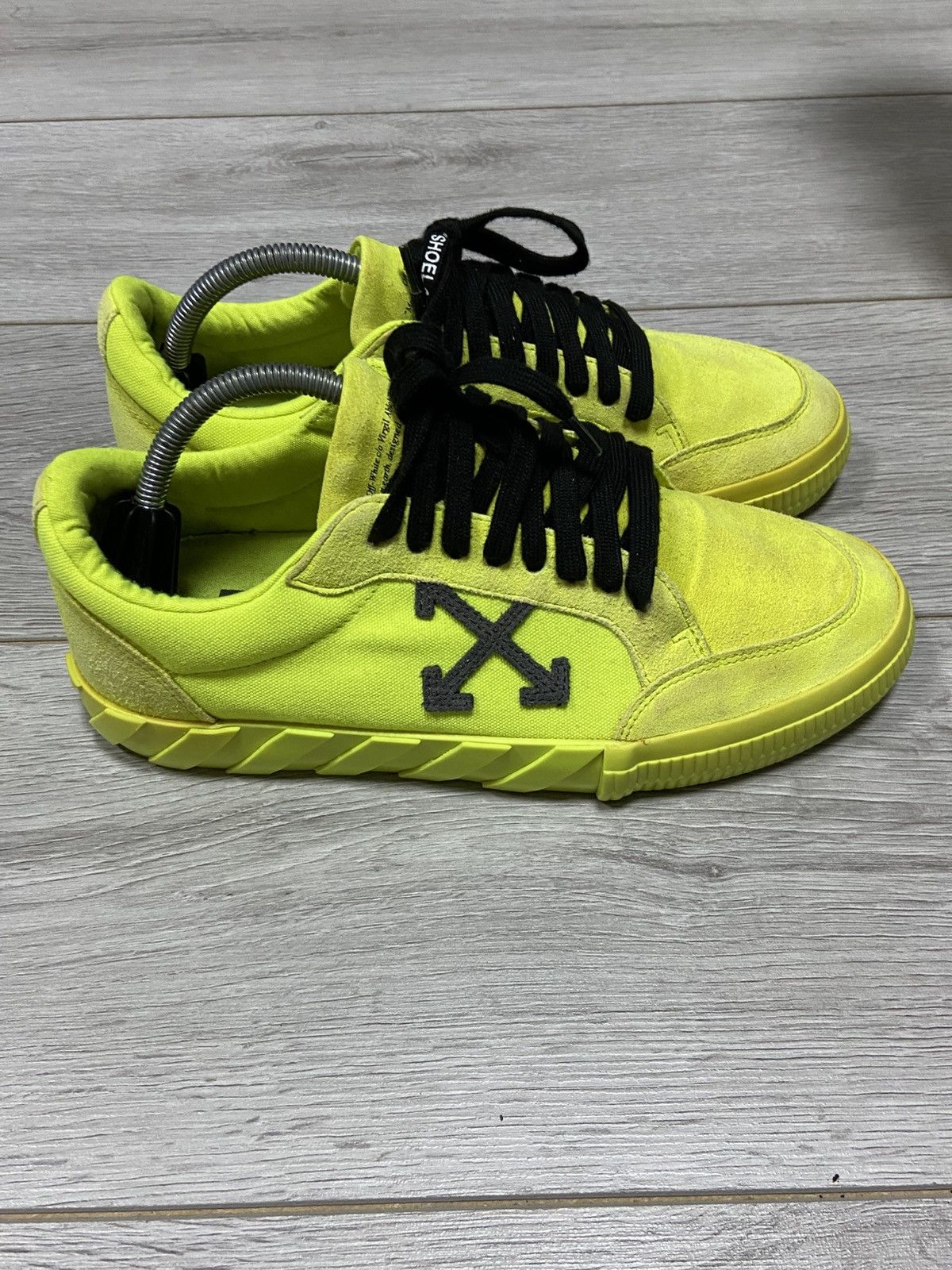 Off-White Off-White 2013 green vulcanized Virgil Abloh arrows shoes 42 Size US 9 / EU 42 - 4 Thumbnail