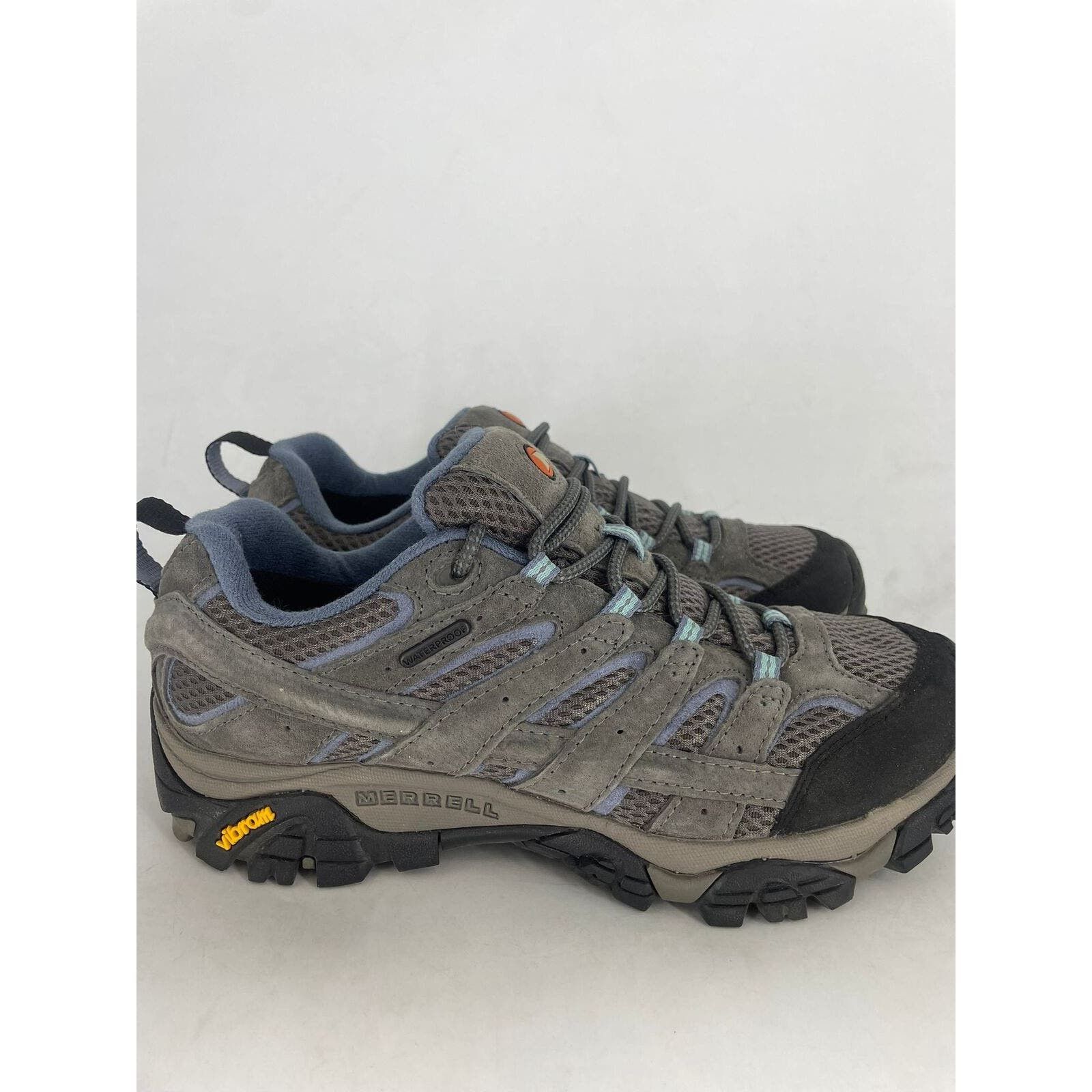 image of Merrell Women Moab2 Waterproof Hiking Shoes Gray Size 9.5 in Grey