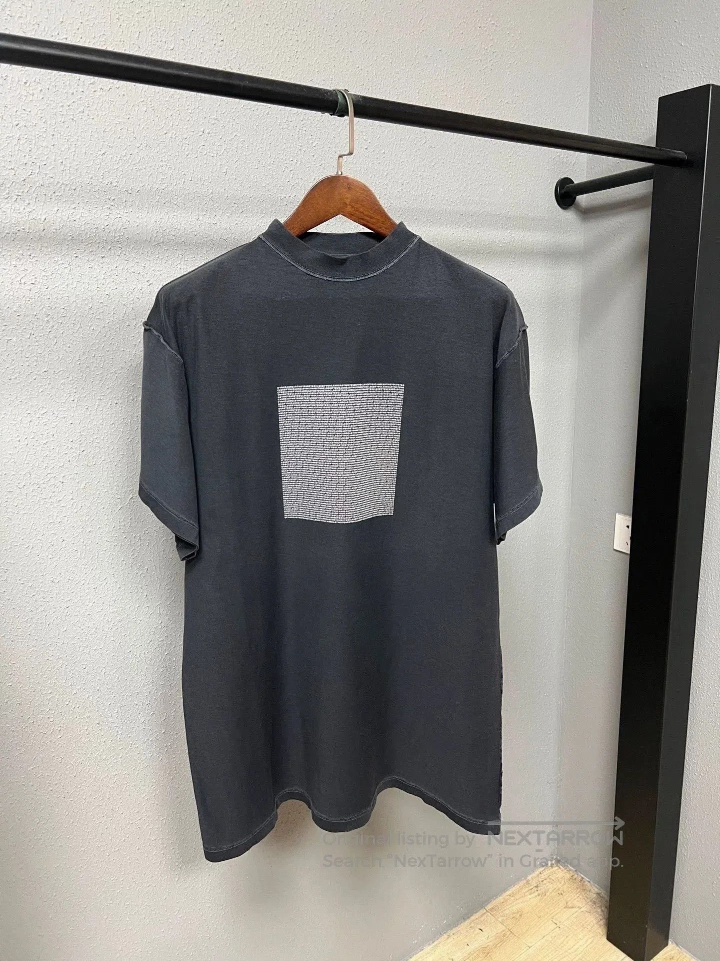 Balenciaga Balenciaga Square Logo Short-Sleeve. Size US S / EU 44-46 / 1 - 1 Thumbnail