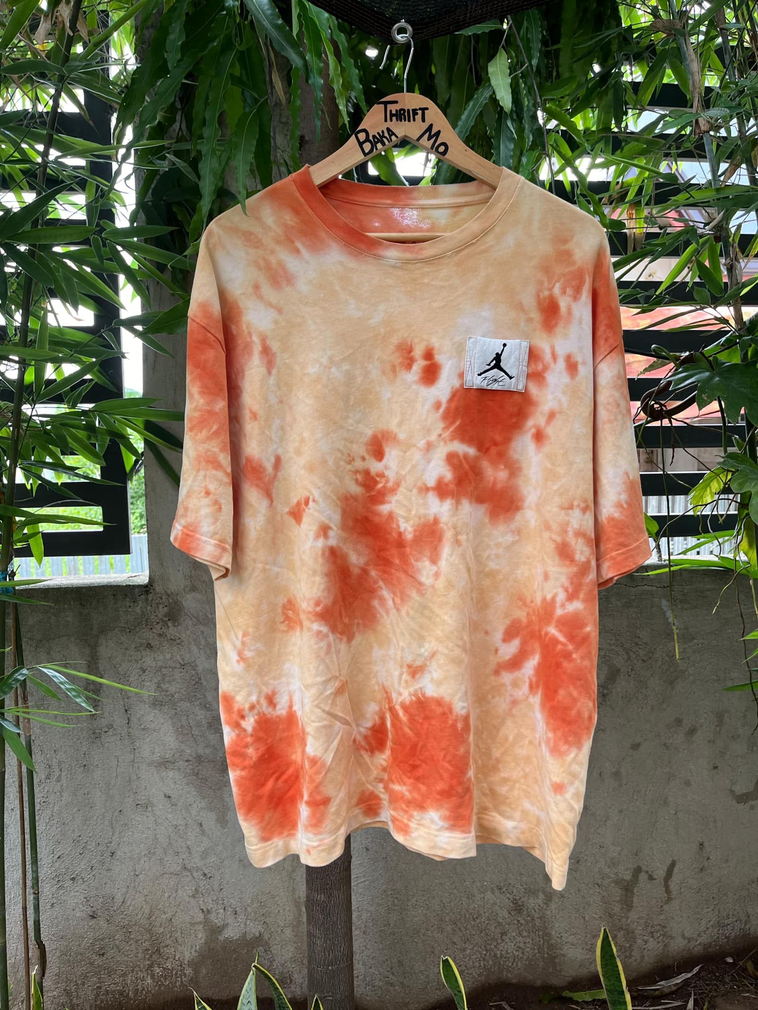 Nike Jordan Essentials Statement Tie Dye Oversize Tshirt Size US XL / EU 56 / 4 - 1 Thumbnail