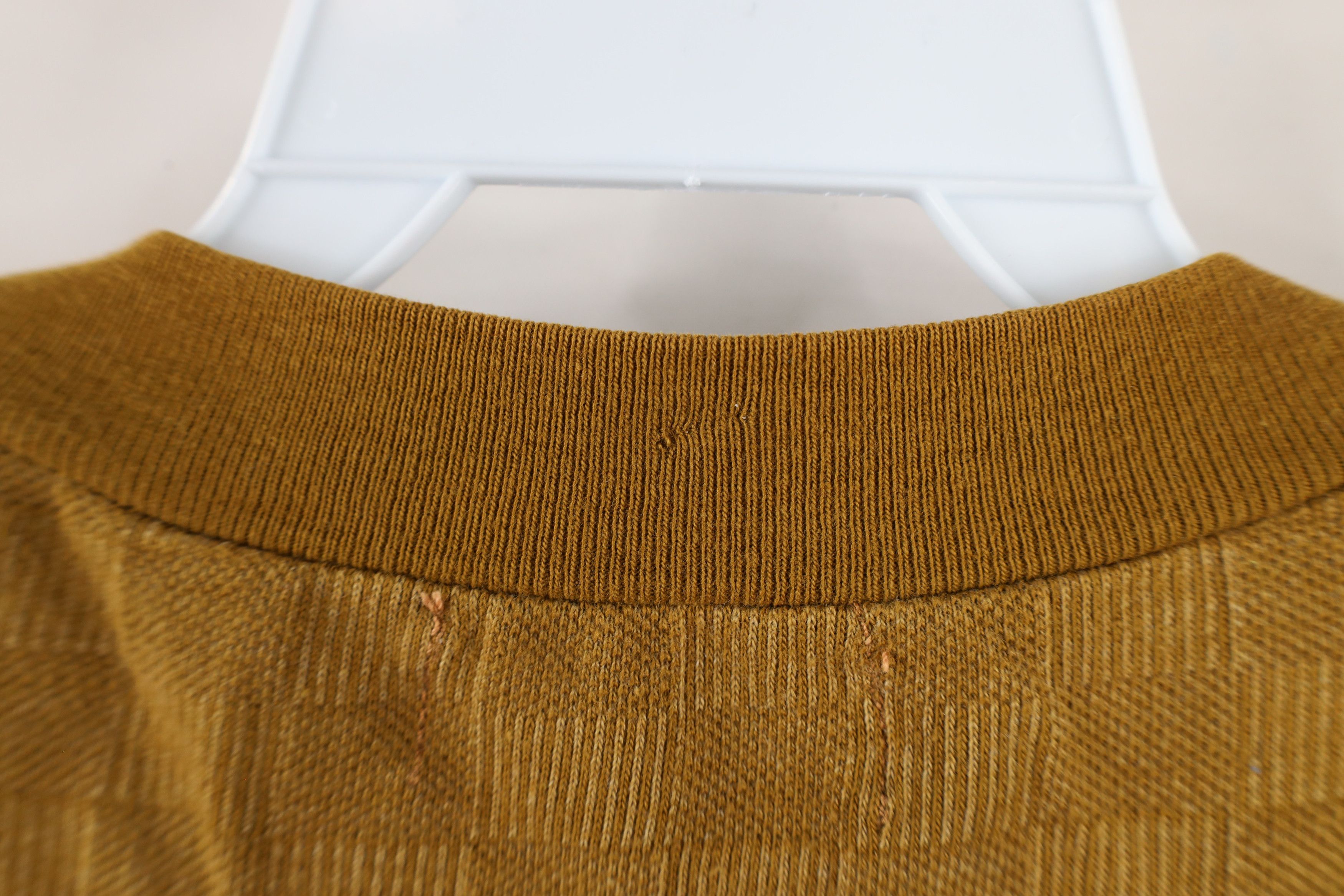 Vintage Vintage 90s Streetwear Checkered Knit Pocket T-Shirt Gold Size US XL / EU 56 / 4 - 8 Thumbnail