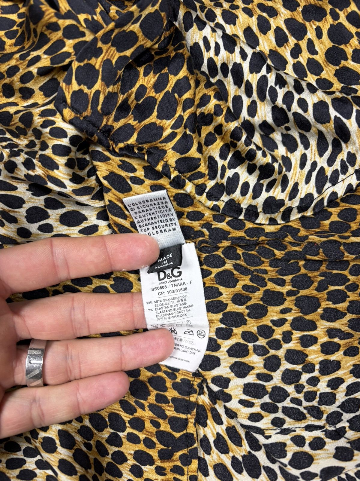 Dolce & Gabbana 2000s Dolce & Gabbana Silk Leopard Print Shirt Button Up Size S / US 4 / IT 40 - 11 Thumbnail