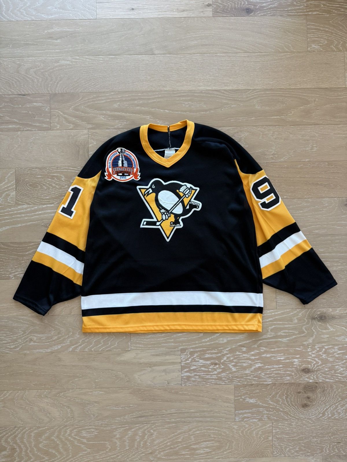 Ccm Vintage CCM Pittsburgh Penguins Jersey 1991 Stanley Cup Size US L / EU 52-54 / 3 - 2 Thumbnail