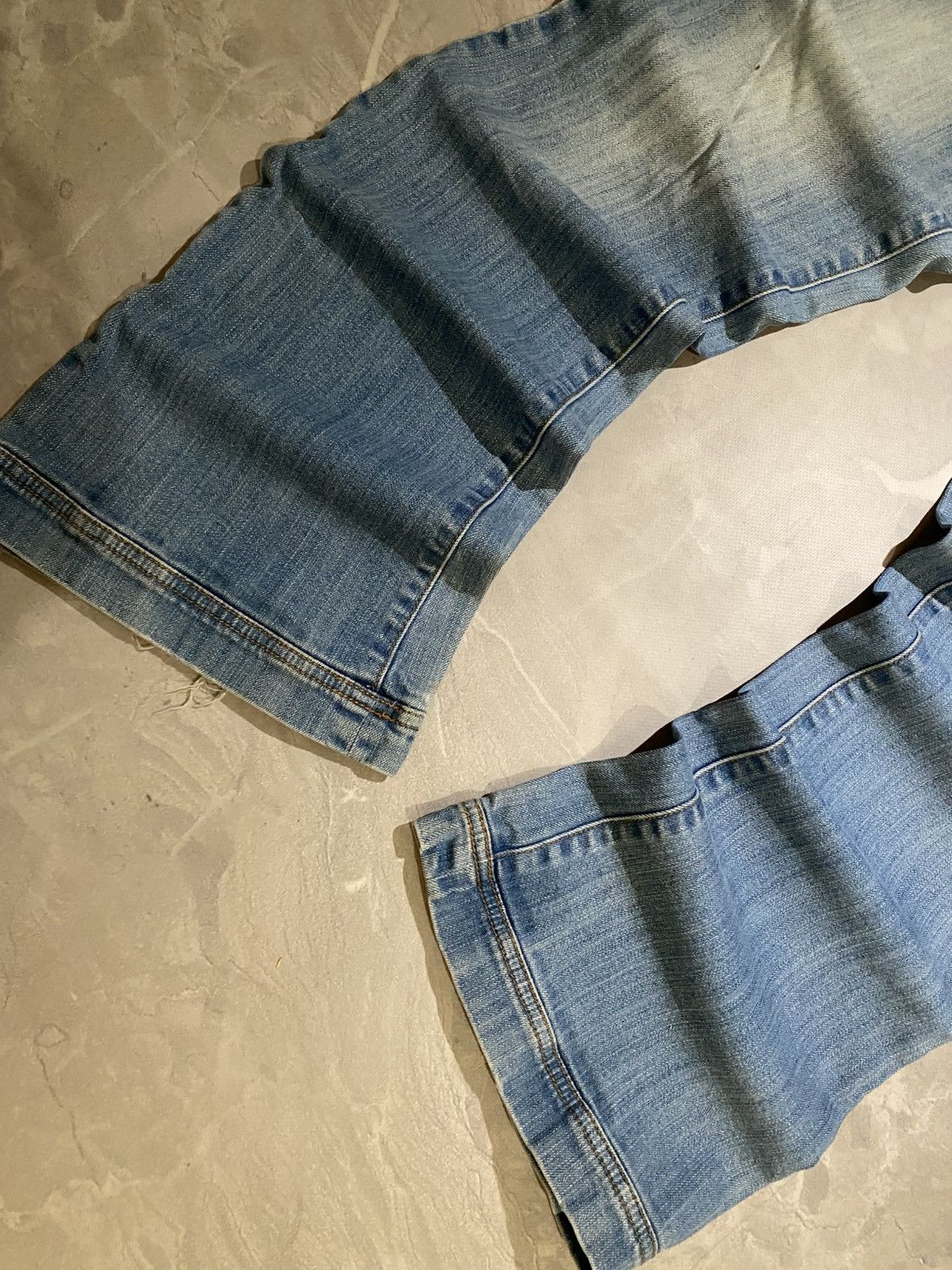 Japanese Brand 00s Archive Flared Jeans Uneven Wash Grunge Tokyo Size US 31 - 5 Thumbnail
