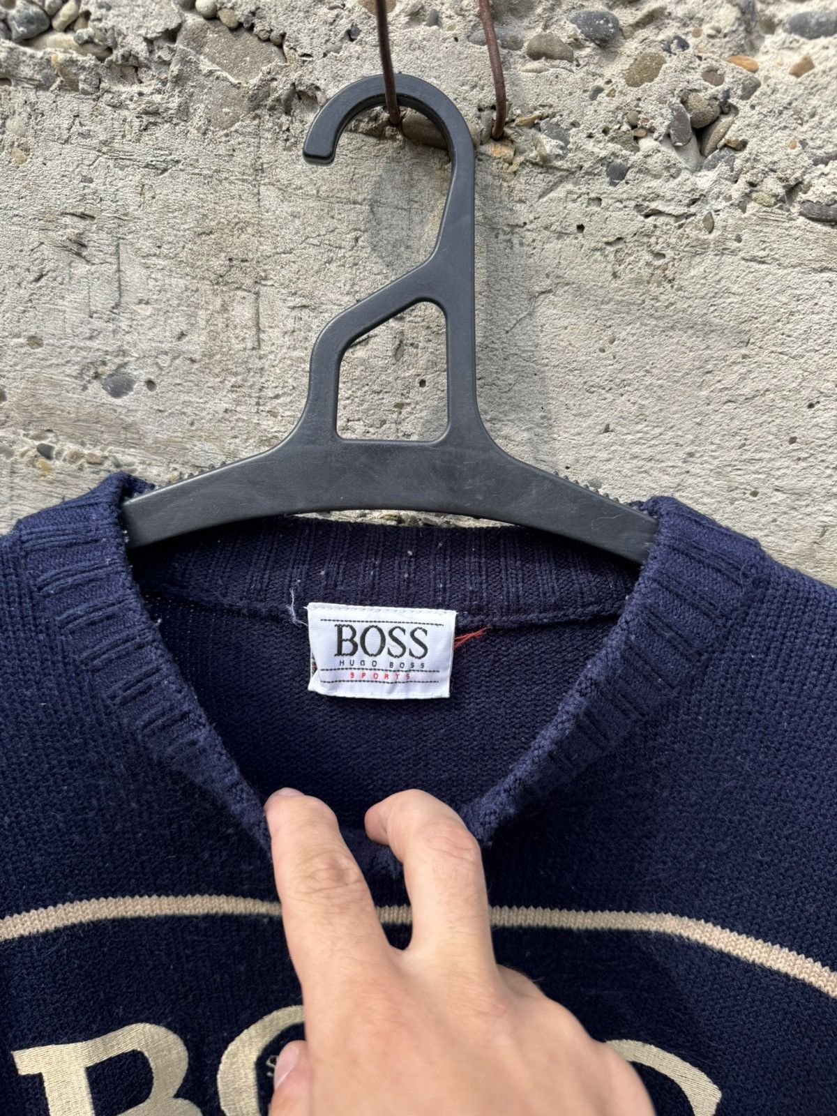 Hugo Boss Vintage Hugo Boss Embroidered Logo Crewneck Men's Sweater Size US M / EU 48-50 / 2 - 5 Thumbnail