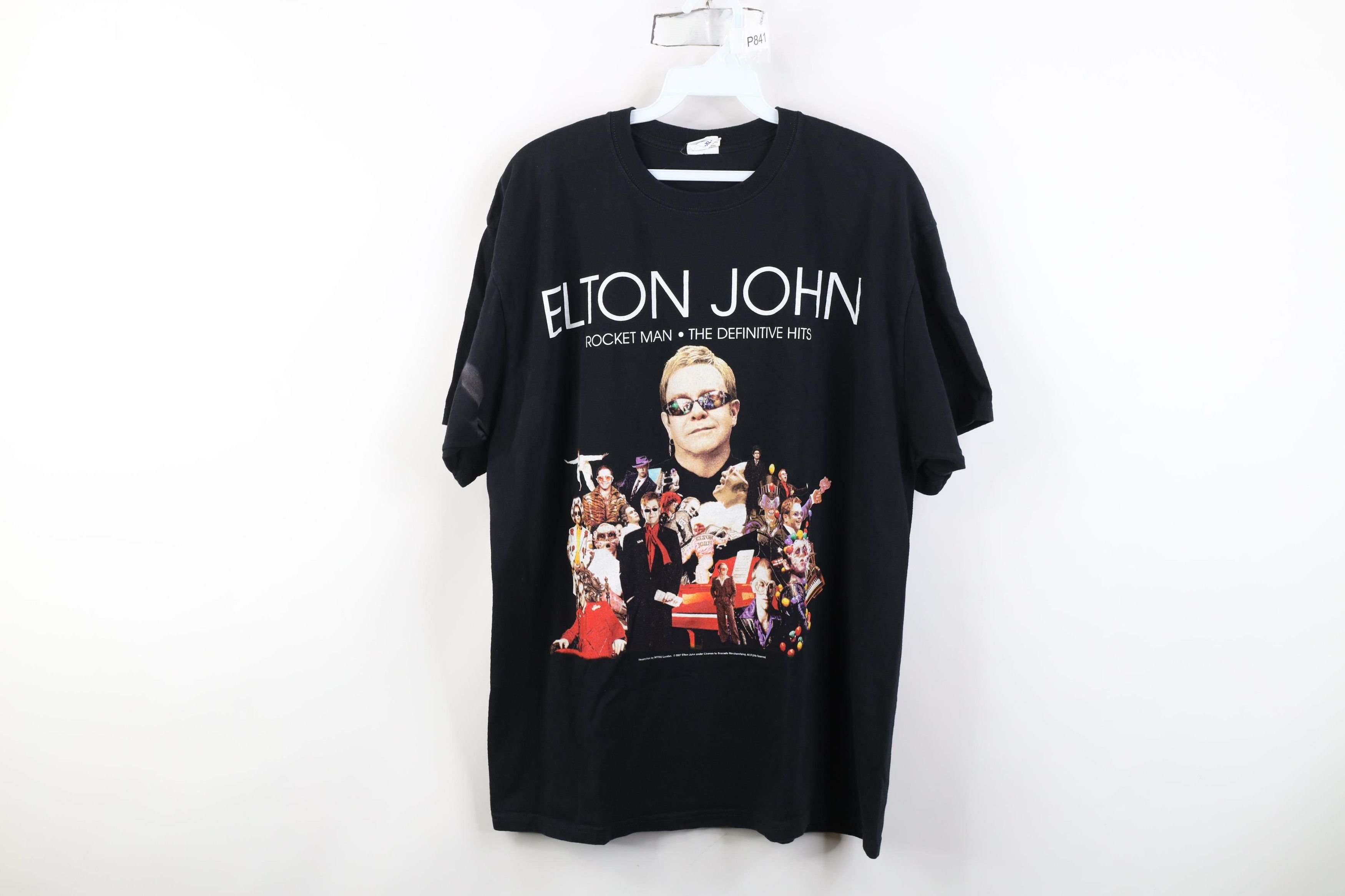 Vintage Y2K 2010 Tour Rocket Man Elton John Band T-Shirt Cotton Size US XL / EU 56 / 4 - 1 Thumbnail