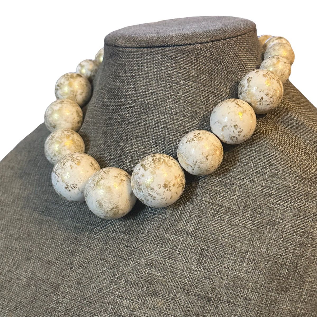 Other Ippo chunky metallic swirl bead necklace and earrings set Size ONE SIZE - 2 Thumbnail