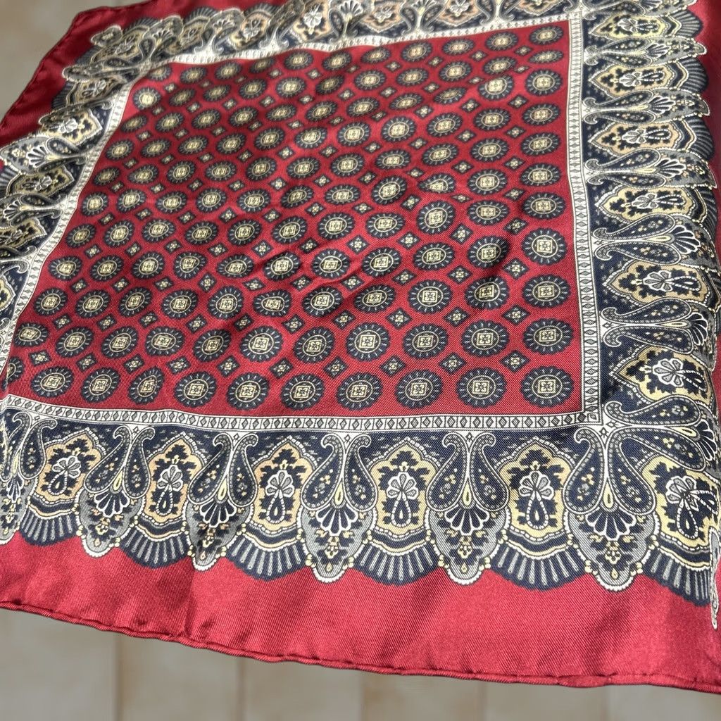 Vintage VINTAGE Macclesfield Silk Burgundy Paisley Geometric Pocket Square Men 17x17 UK Size ONE SIZE - 1 Thumbnail