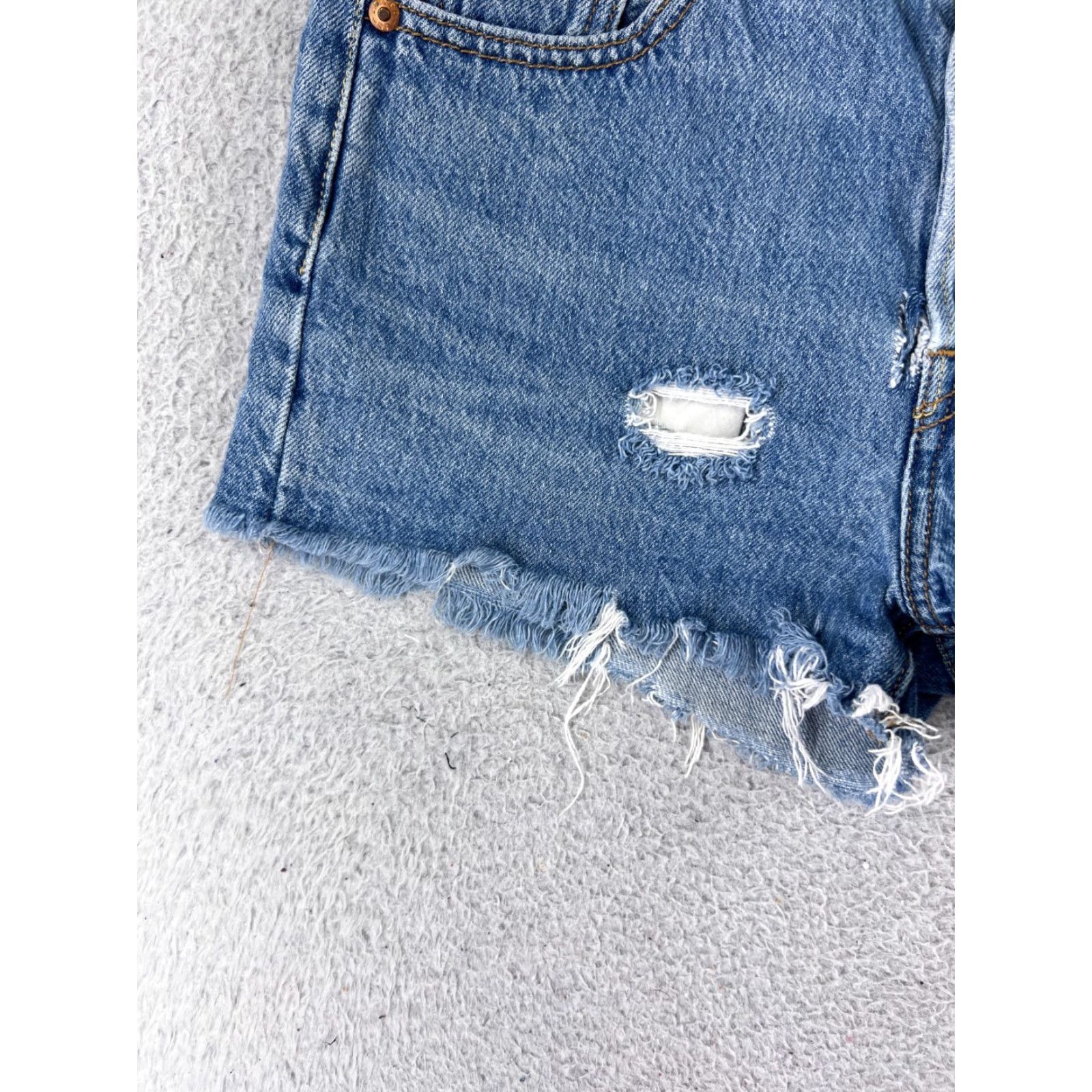 Levi's Levi's Shorts Womens 25 Blue Denim Cut-Off 501 Button Fly 25x2 Vintage No 25 Mid Rise Casual Beach Summer Womens Denim Short Jeans Size 42" / US 20 - 3 Thumbnail