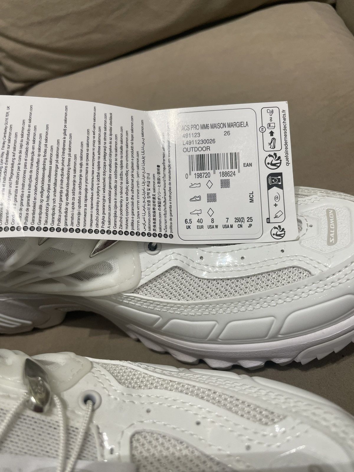 Maison Margiela × Salomon NIB Salomon x MM6 ACS PRO white sneaker US7/EUR40 Size US 7 / EU 40 - 6 Thumbnail