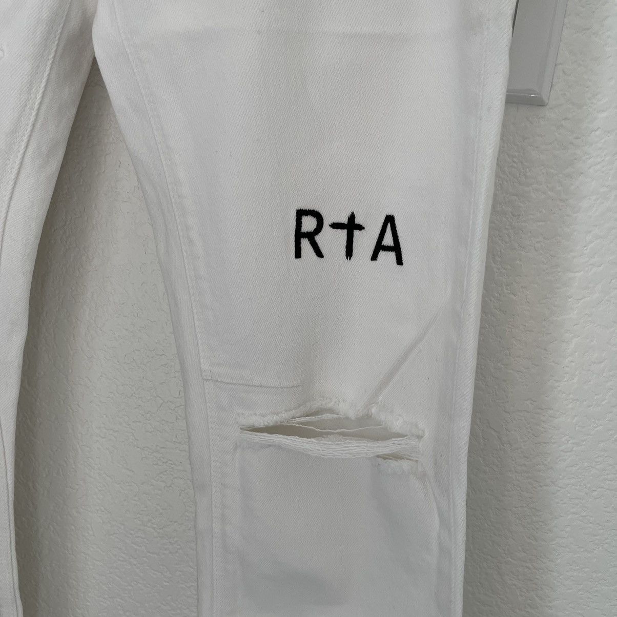 Rta $360 NWT RtA BRYANT NO LETTERMAN WHITE SKINNY JEANS SZ 31 Size US 31 - 7 Thumbnail