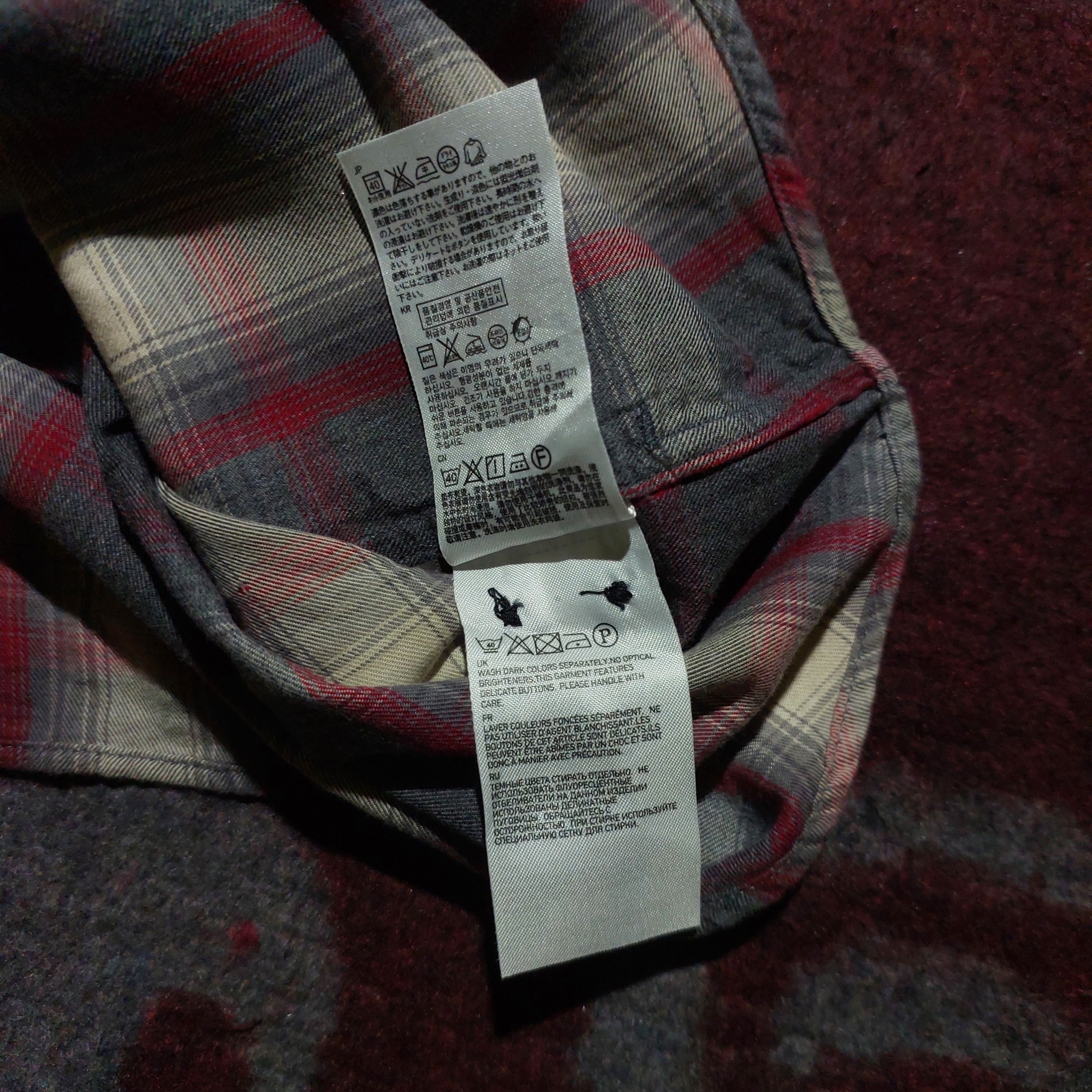 Undercover × Uniqlo Uniqlo x Undercover red line plaid shirt Size US S / EU 44-46 / 1 - 9 Thumbnail