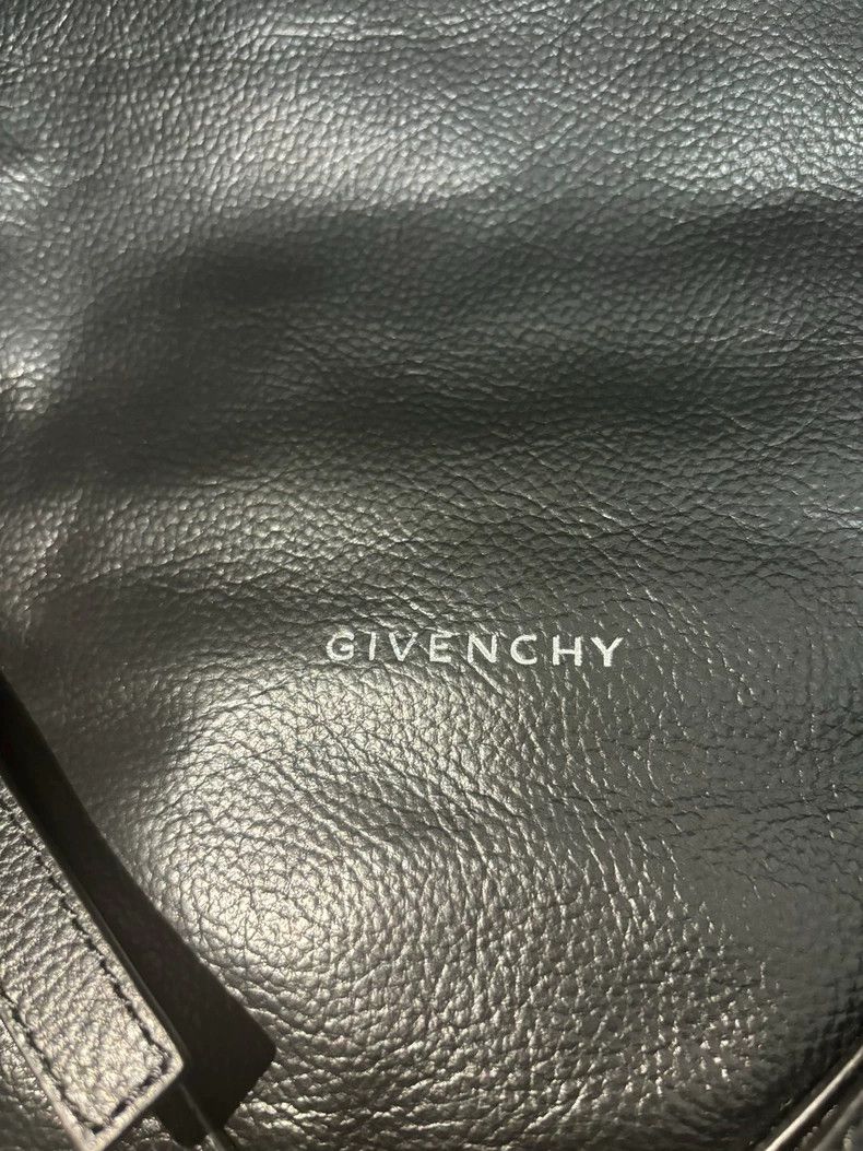 Givenchy Givenchy Black leather handbag Size ONE SIZE - 2 Thumbnail