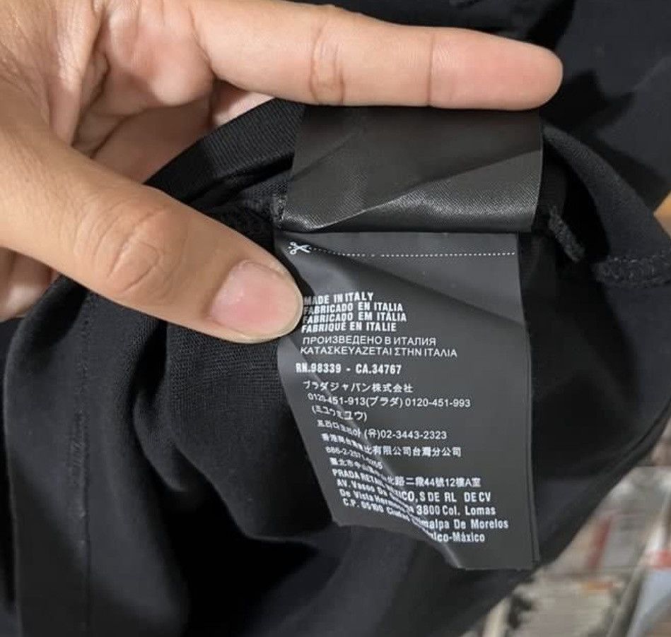 Prada Prada Milano Pocket Tee Size US M / EU 48-50 / 2 - 6 Thumbnail