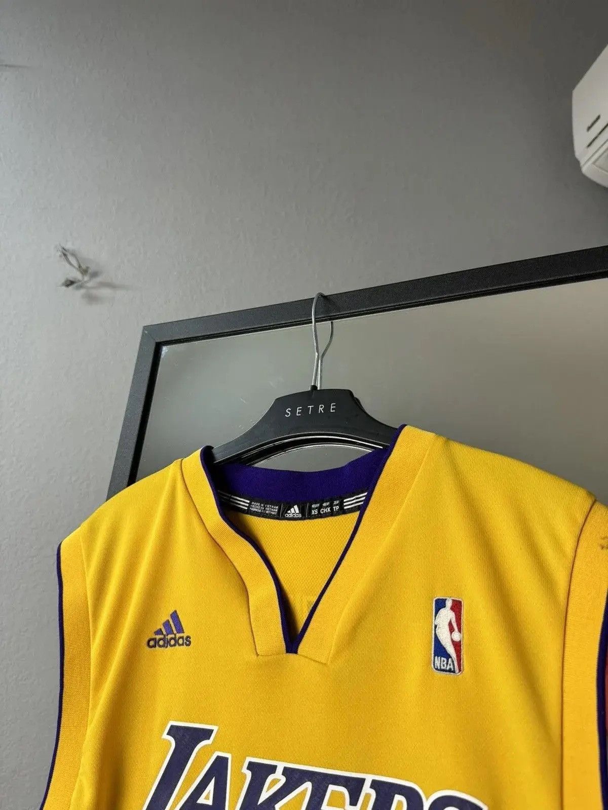 NBA × Vintage Kobe Bryant Los Angeles Lakers adidas Swingman Home Jersey Size US S / EU 44-46 / 1 - 6 Thumbnail