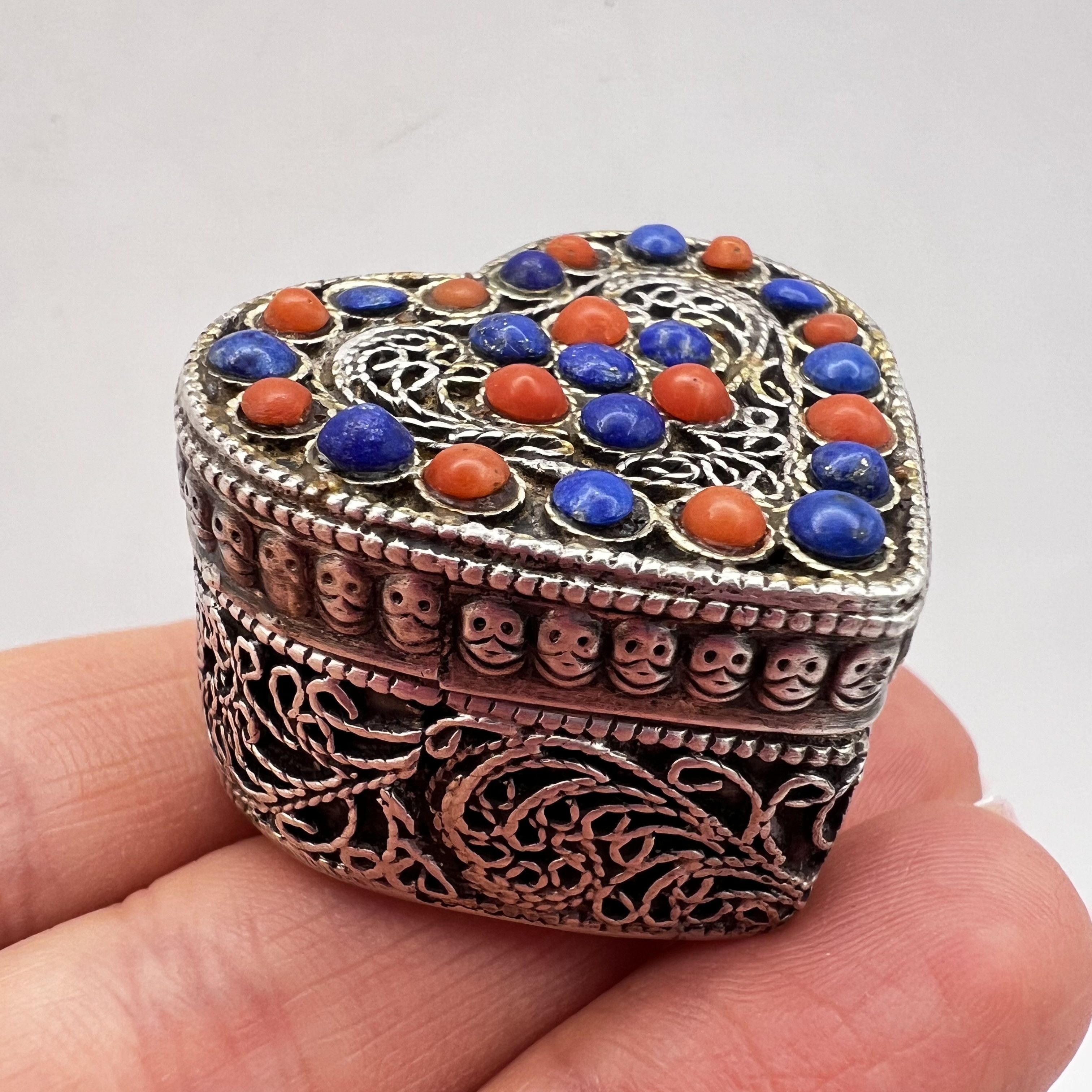 Vintage Vintage Sterling Silver 925 Filigree Heart Trinket Pill Box Size ONE SIZE - 3 Thumbnail