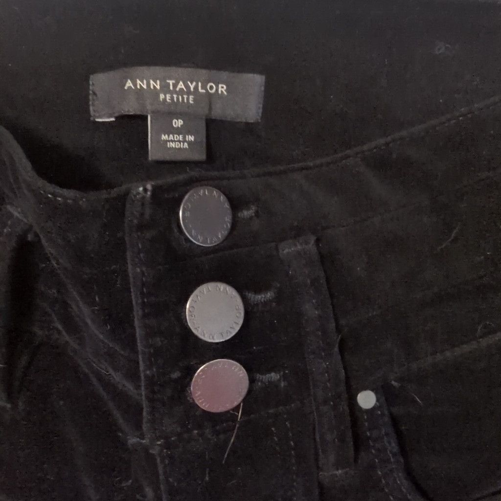 Ann Taylor Ann Taylor Black 3 Button High Rise Skinny Pants Size 0P Size 25" / US 0 / IT 36 - 3 Thumbnail