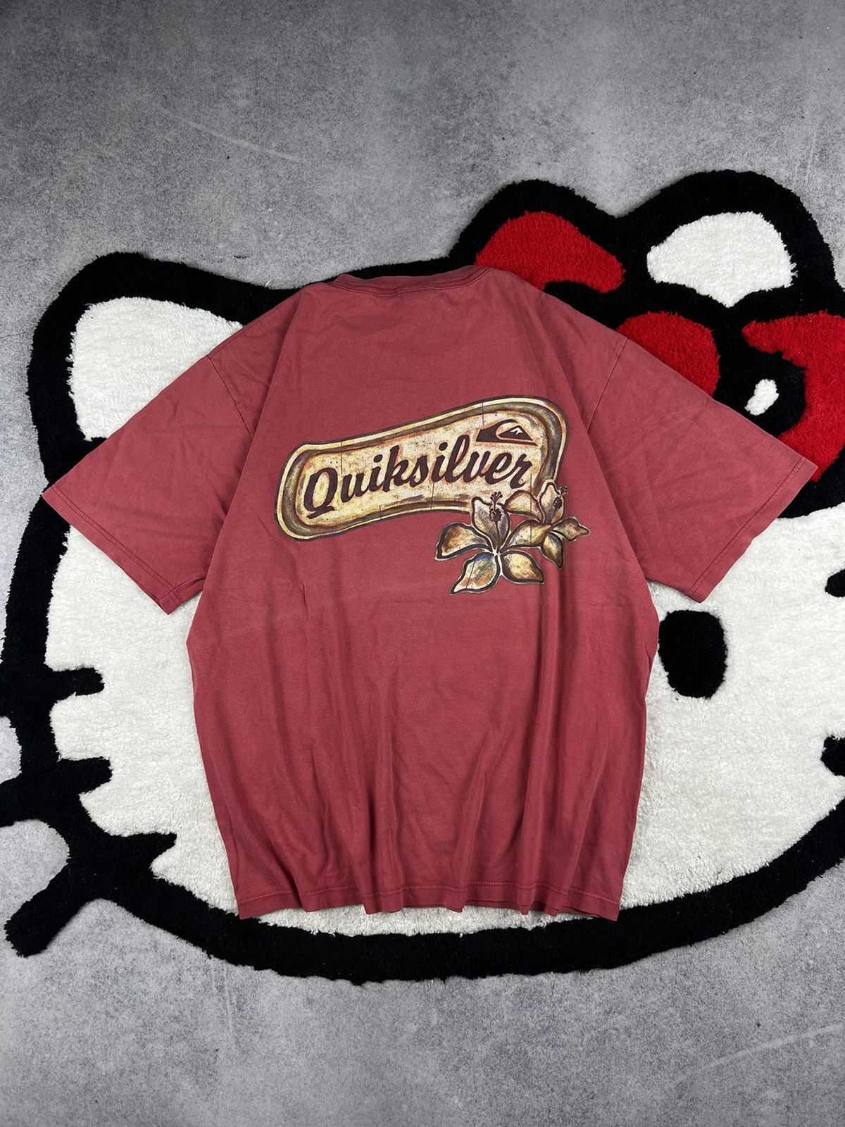 Quiksilver Vintage Quiksilver Surf Sun Faded 90s Flowers Y2K Tee Shirt Size US M / EU 48-50 / 2 - 1 Thumbnail