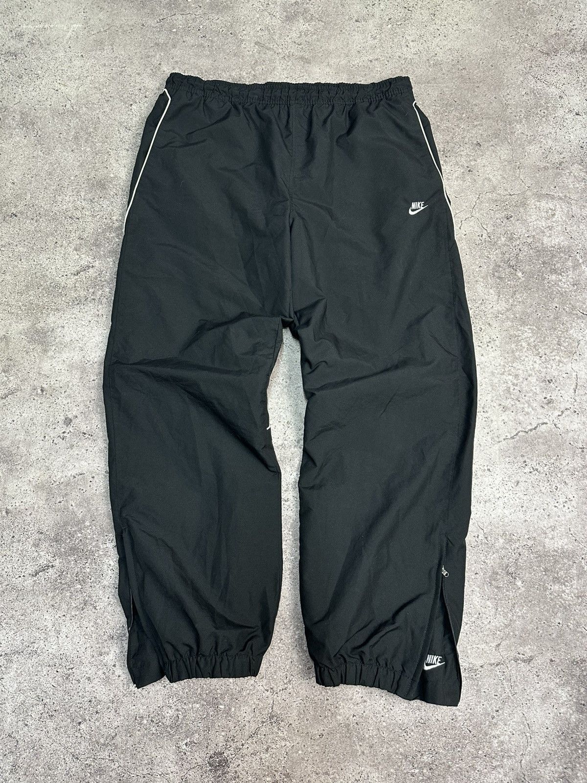 Nike × Vintage Vintage Nike Nylon Drill Pants Embroidered Logo Y2K Archival Size US 36 / EU 52 - 2 Thumbnail
