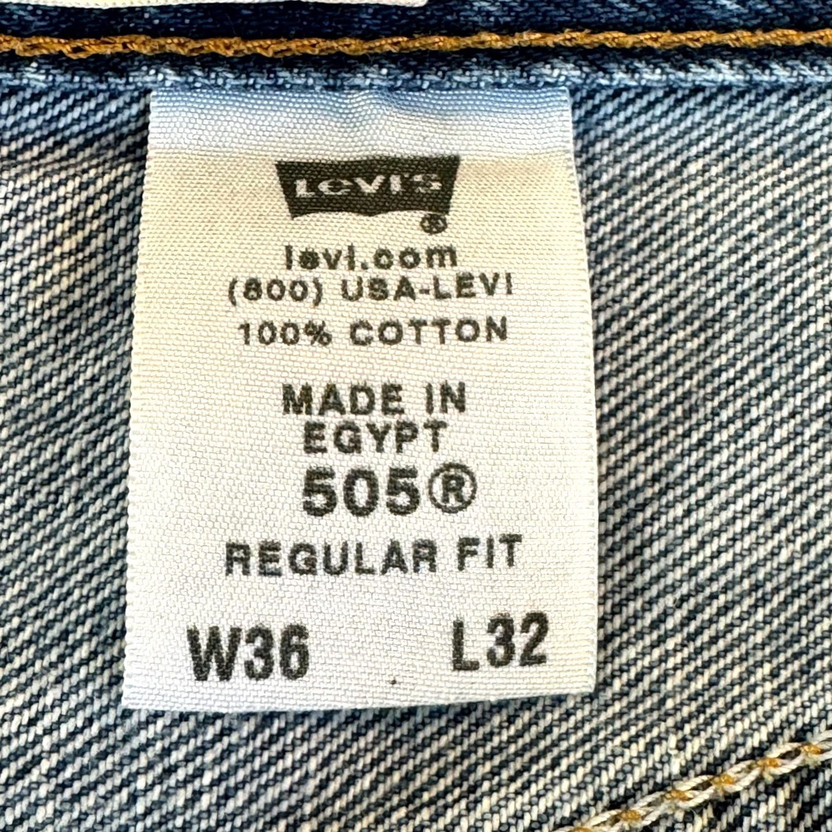 Levi's VINTAGE Levi's 505 Jeans Mens 36x32 Blue Denim Regular Fit Straight Leg Zip Fly Jeans Size US 36 / EU 52 - 4 Thumbnail