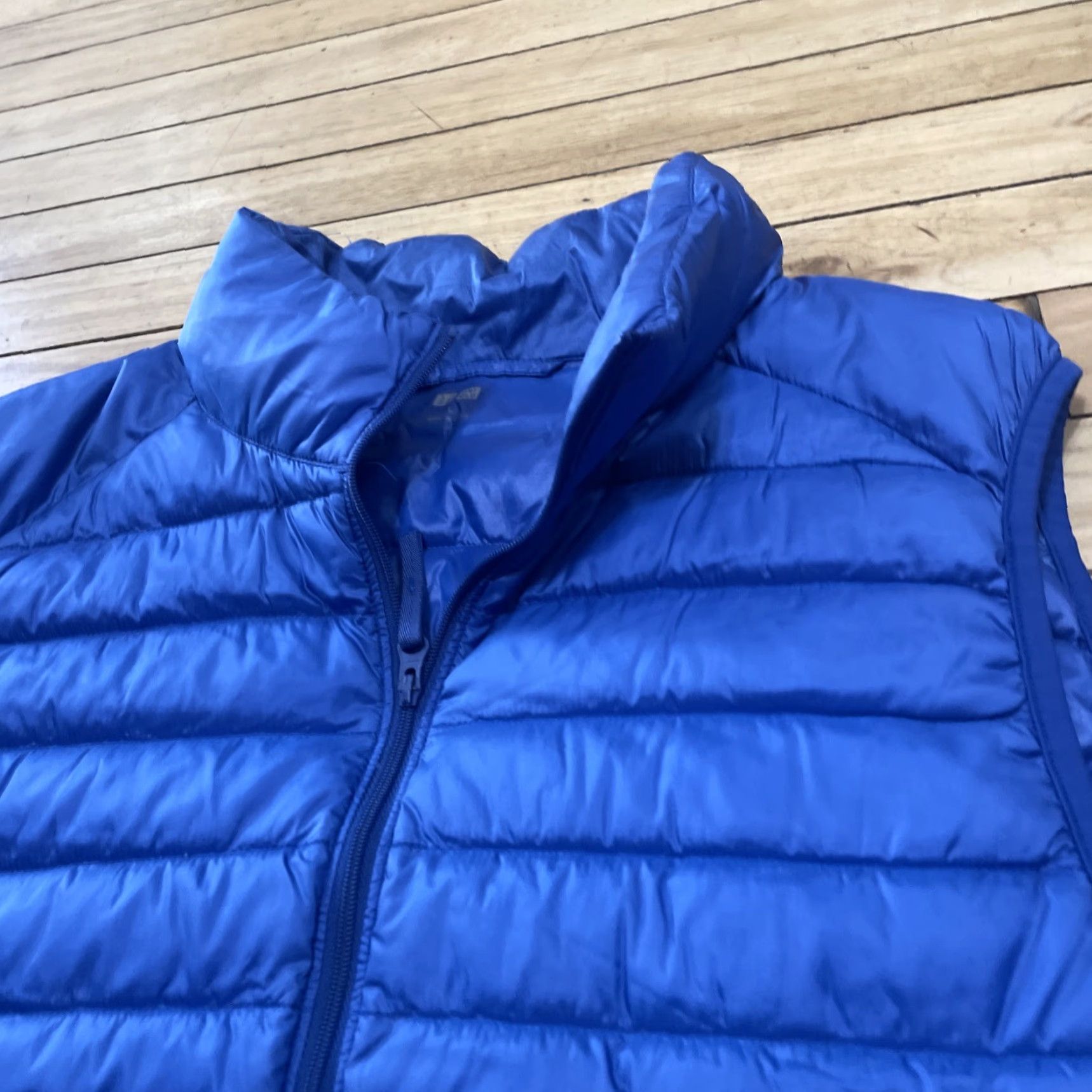 Uniqlo VINTAGE Uniqlo Vest Adult L Electric Blue Lightweight Down Sleeveless Zip Gillet 42" Size US L / EU 52-54 / 3 - 4 Thumbnail