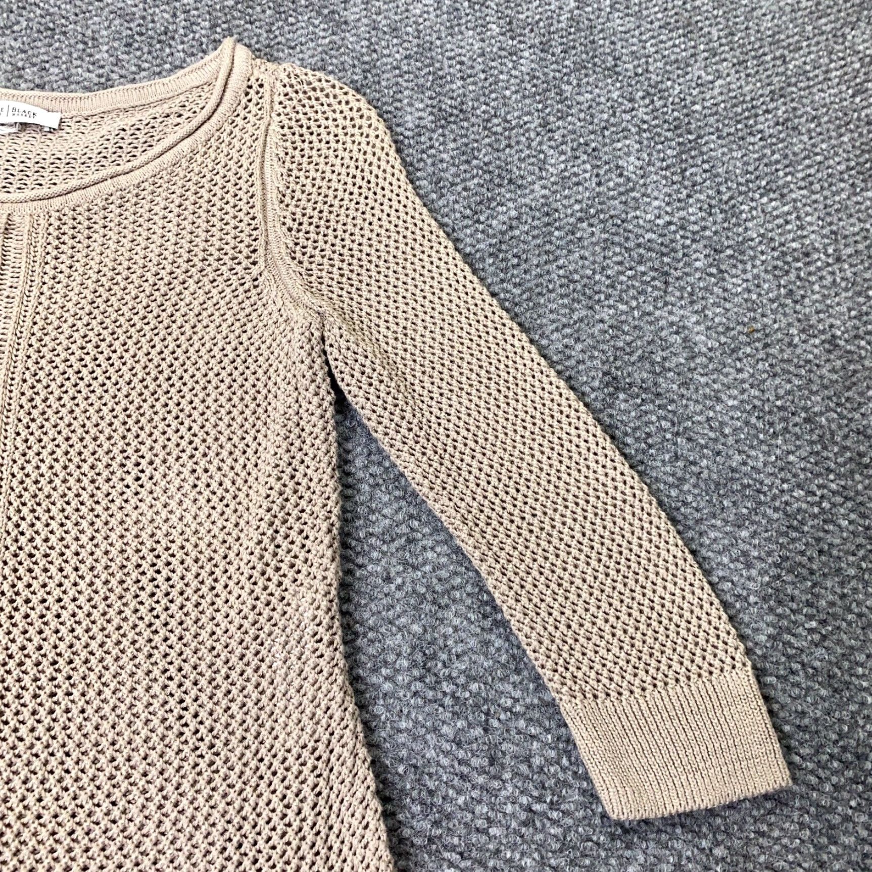 White House Black Market VINTAGE White House Black Market Womens Sweater XS Beige Open Knit Side Slit 3/4 Sleeves Size XS / US 0-2 / IT 36-38 - 4 Thumbnail