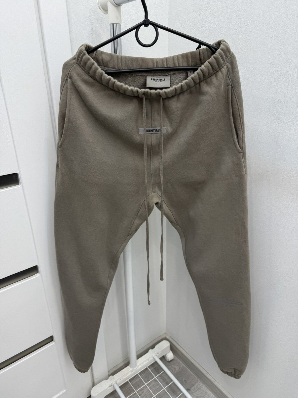 Essentials Fear of God Essentials Drop Crotch Bundle Sweatpants Size US 30 / EU 46 - 1 Thumbnail