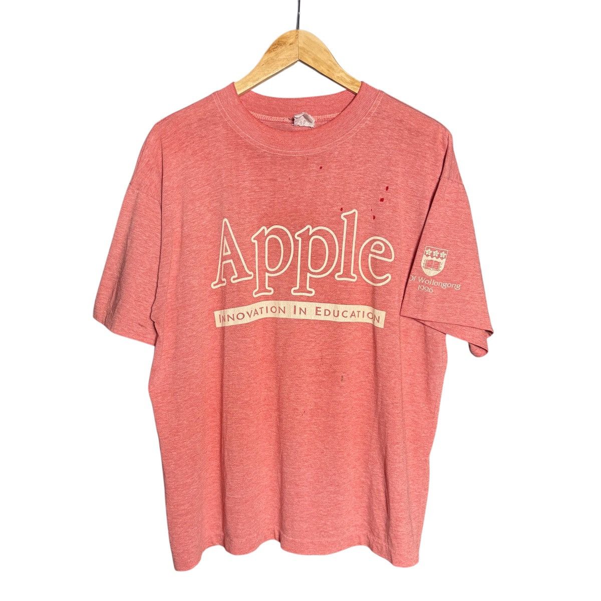 Apple Vintage 90s Apple Big Logo Australia Single Stitch T-Shirt Size US XL / EU 56 / 4 - 1 Thumbnail