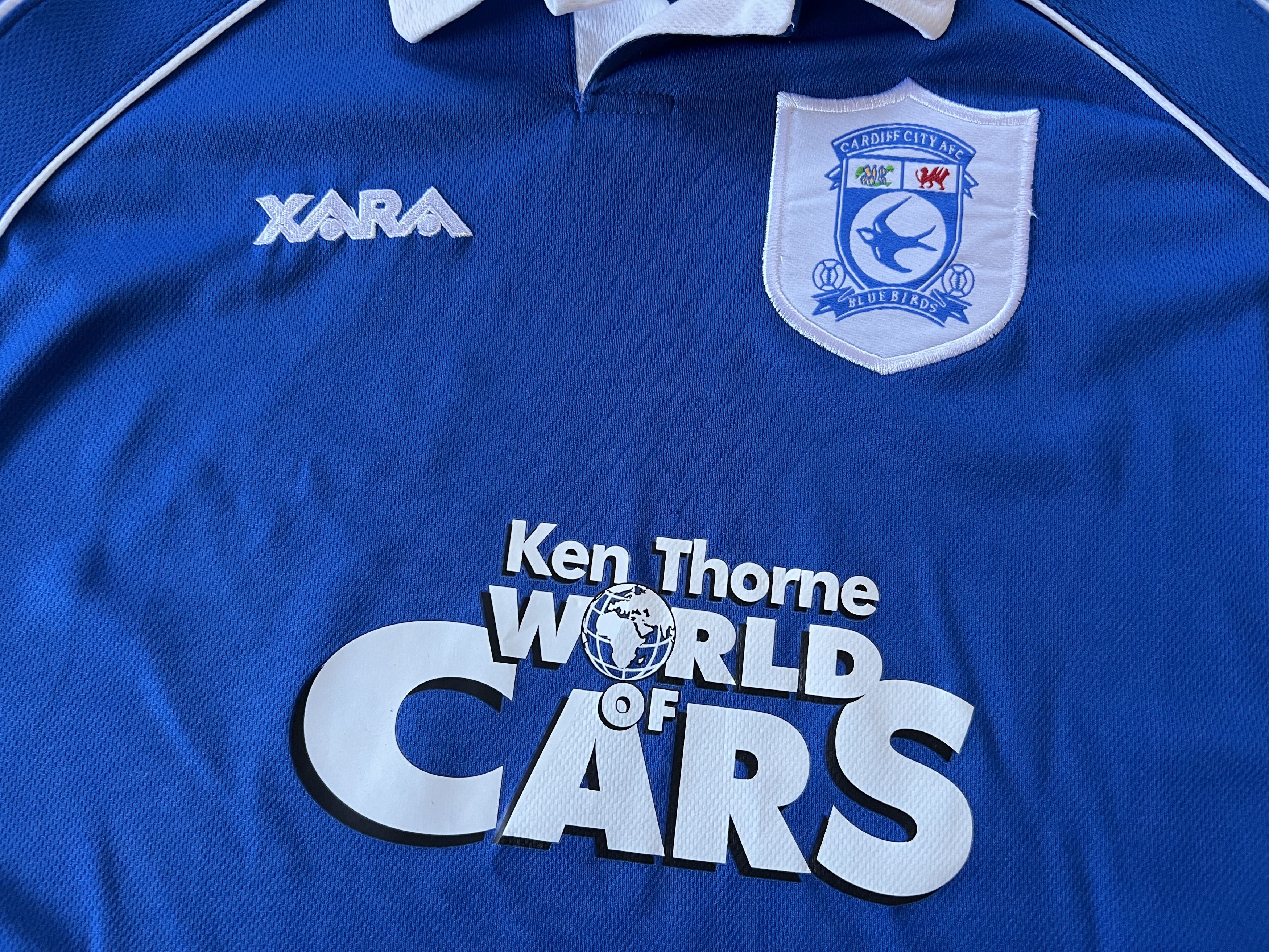 Vintage Vintage Xara Cardiff Home Football Shirt 2000-2001 Size US L / EU 52-54 / 3 - 7 Thumbnail