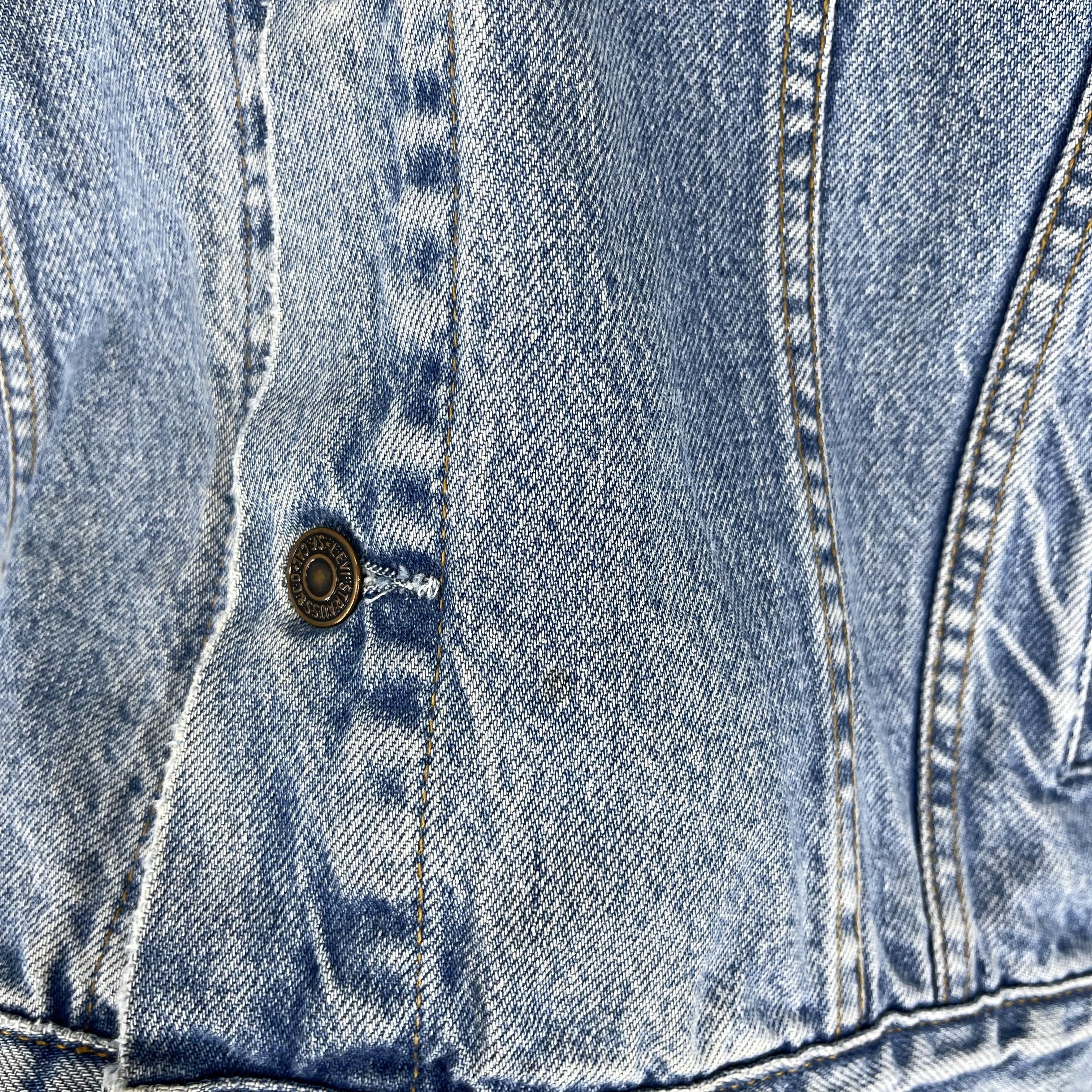 Levi's Vintage LEVIS 70503 Distressed Denim Trucker Jacket Size US XL / EU 56 / 4 - 9 Thumbnail