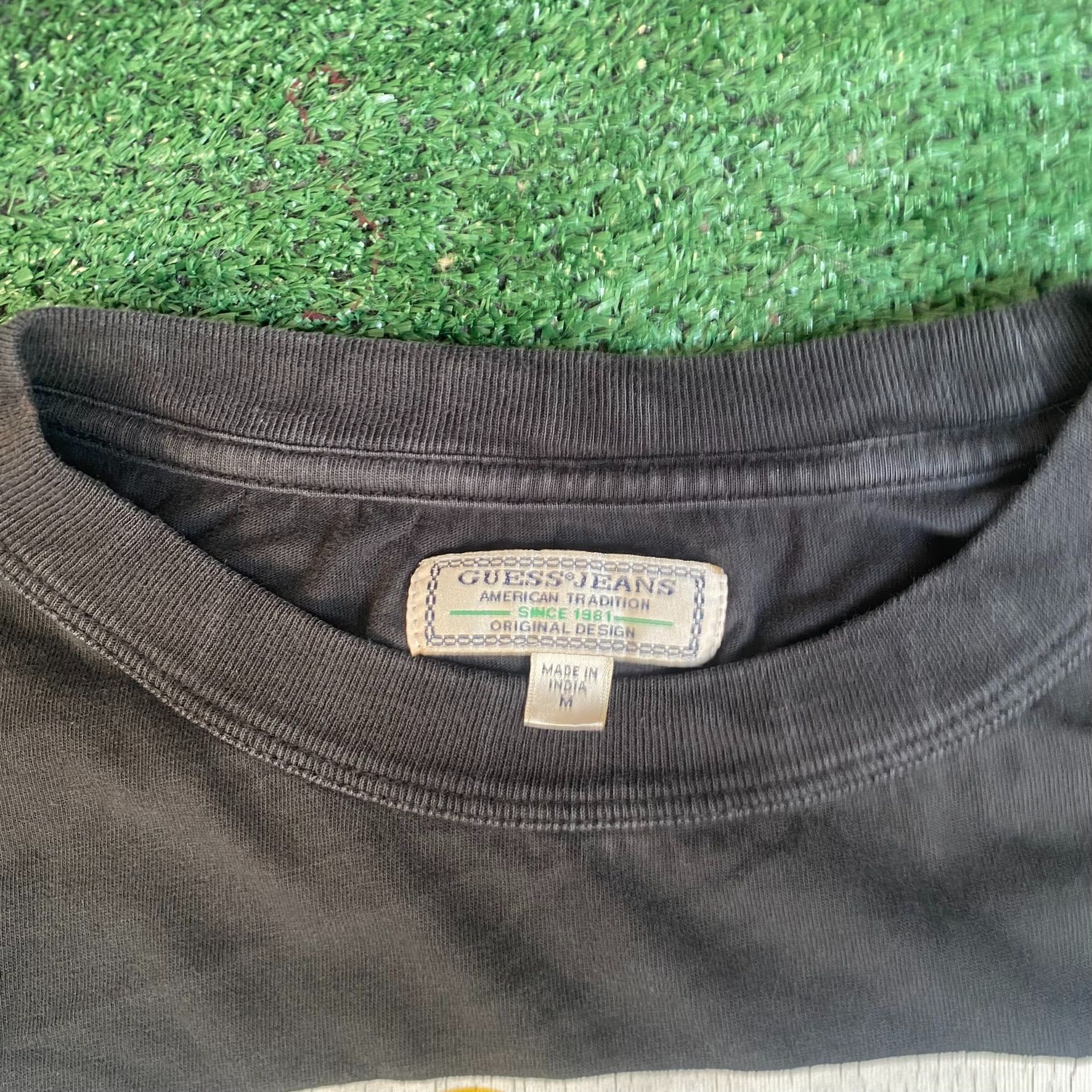 Guess Vintage 90s Guess Jeans Shirt Black Rainbow Box Logo Tee Size US M / EU 48-50 / 2 - 4 Thumbnail
