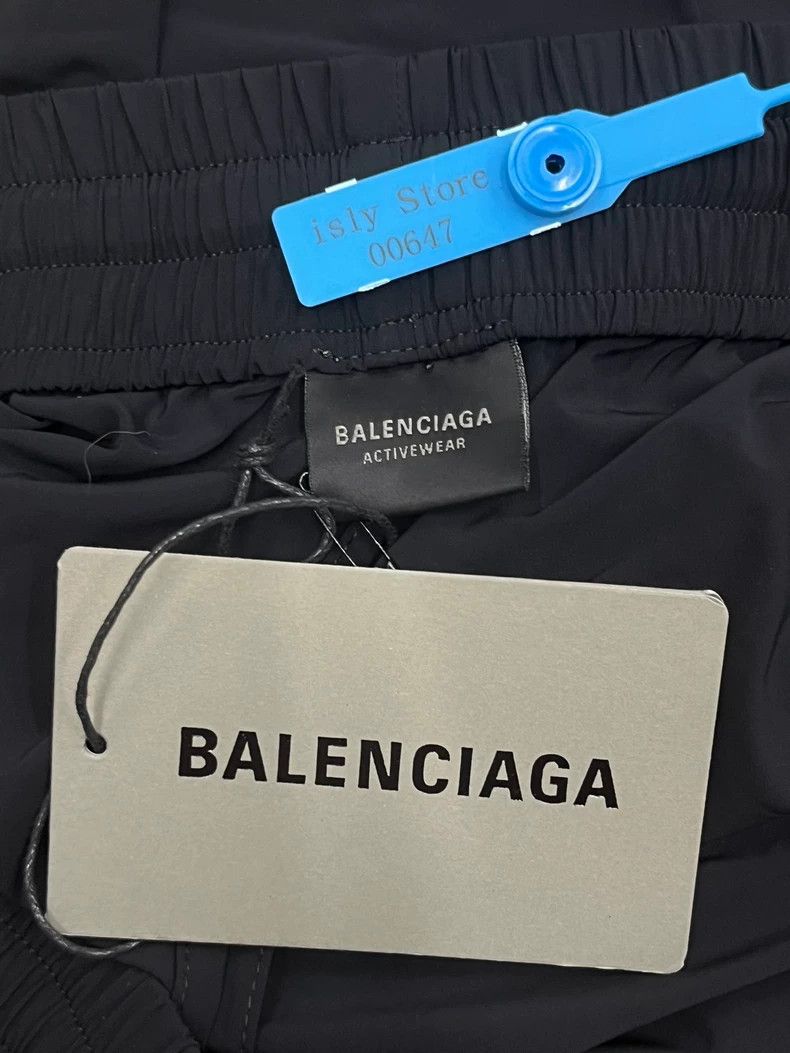 Other Balenciaga size M Reflective laser trousers Size US 27 - 4 Thumbnail