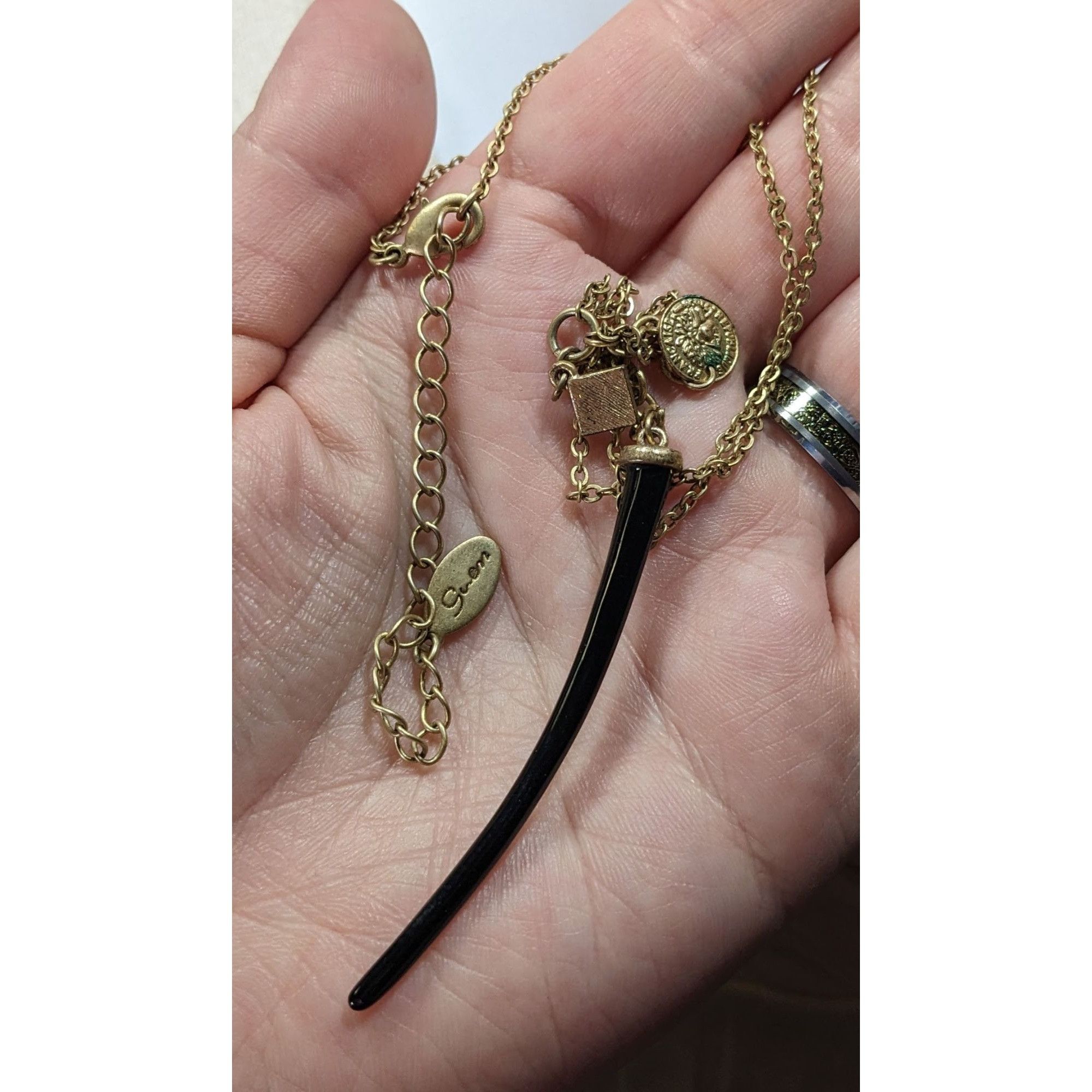 Guess Guess Abstract Claw And Charm Black And Gold Tone Necklace Size ONE SIZE - 4 Thumbnail