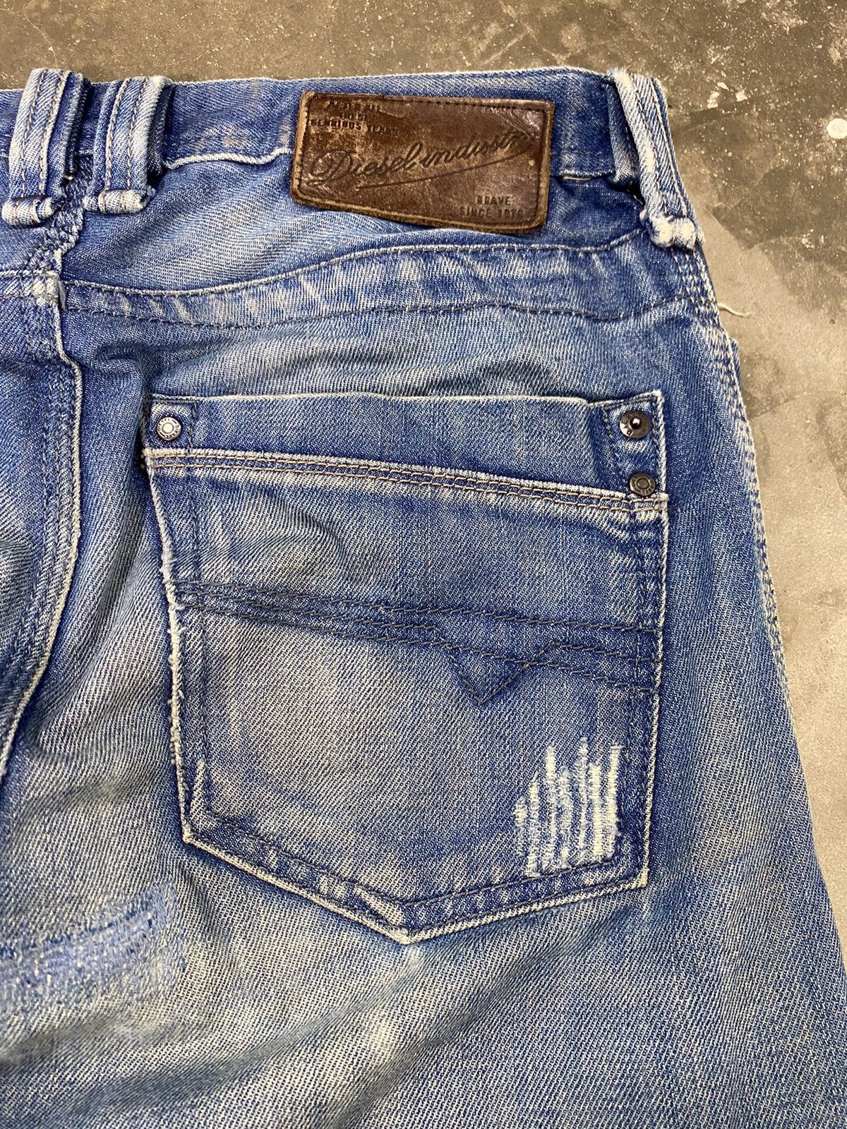 Diesel A12 Rare - Distressed Diesel Jeans Size US 32 / EU 48 - 22 Thumbnail