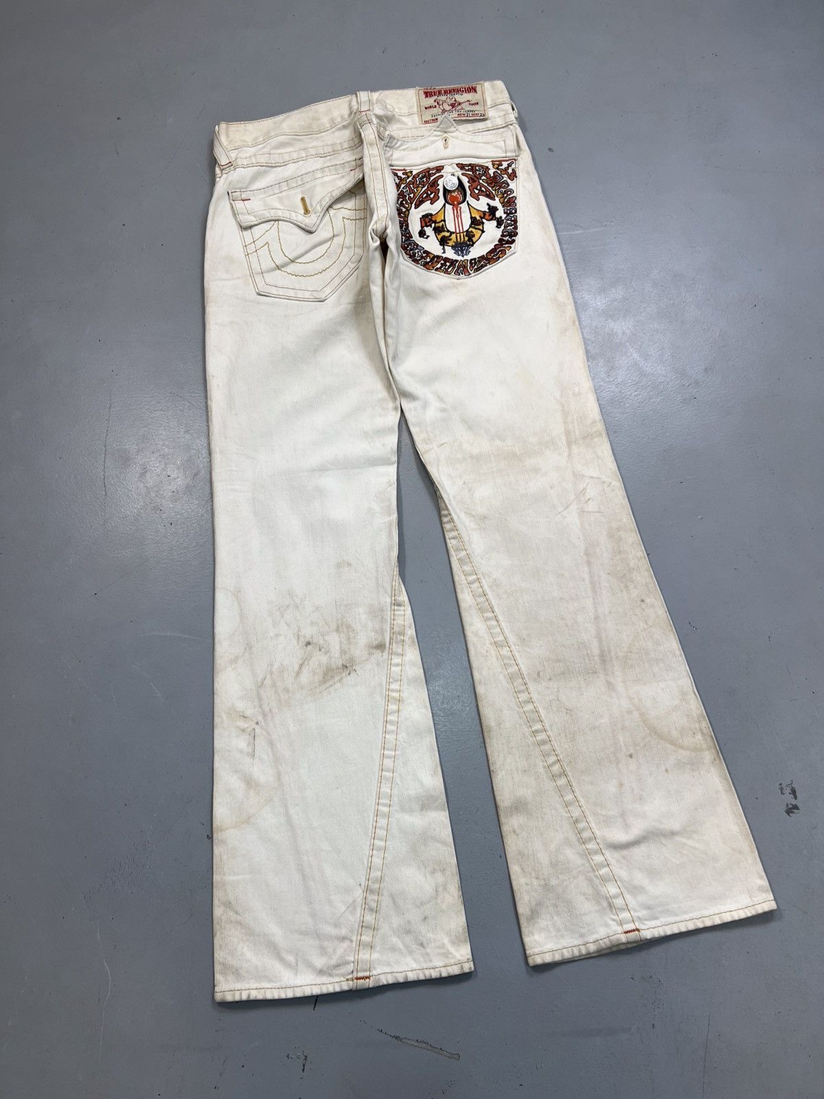 True Religion Vintage true religion flowers embroidered denim Size US 34 / EU 50 - 3 Thumbnail