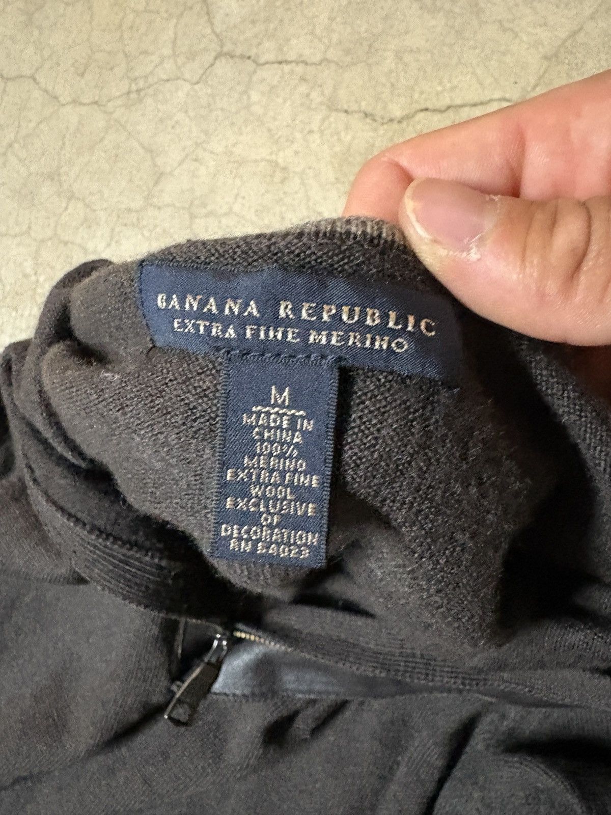 Banana Republic Vintage 00’s Banana Republic Extra Fine Merino Wool 1/4 Zip Size US M / EU 48-50 / 2 - 8 Thumbnail