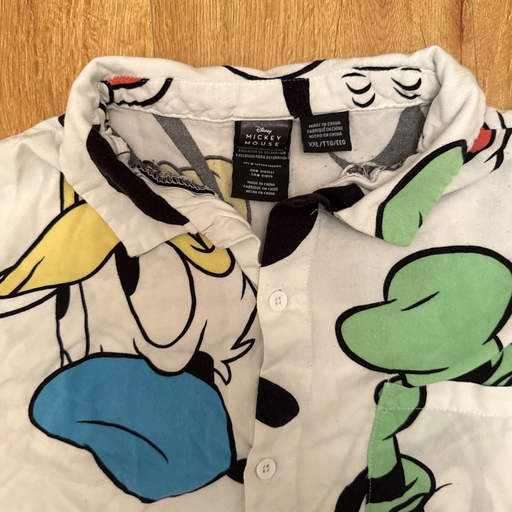 Disney VINTAGE Disney Parks Authentic Mickey Mouse Hawaiian Resort All Over Print Button-Up Shirt XXL White Mickey Mouse Shirt Men 2XL Short Sleeve Button-Up Size US XXL / EU 58 / 5 - 3 Thumbnail