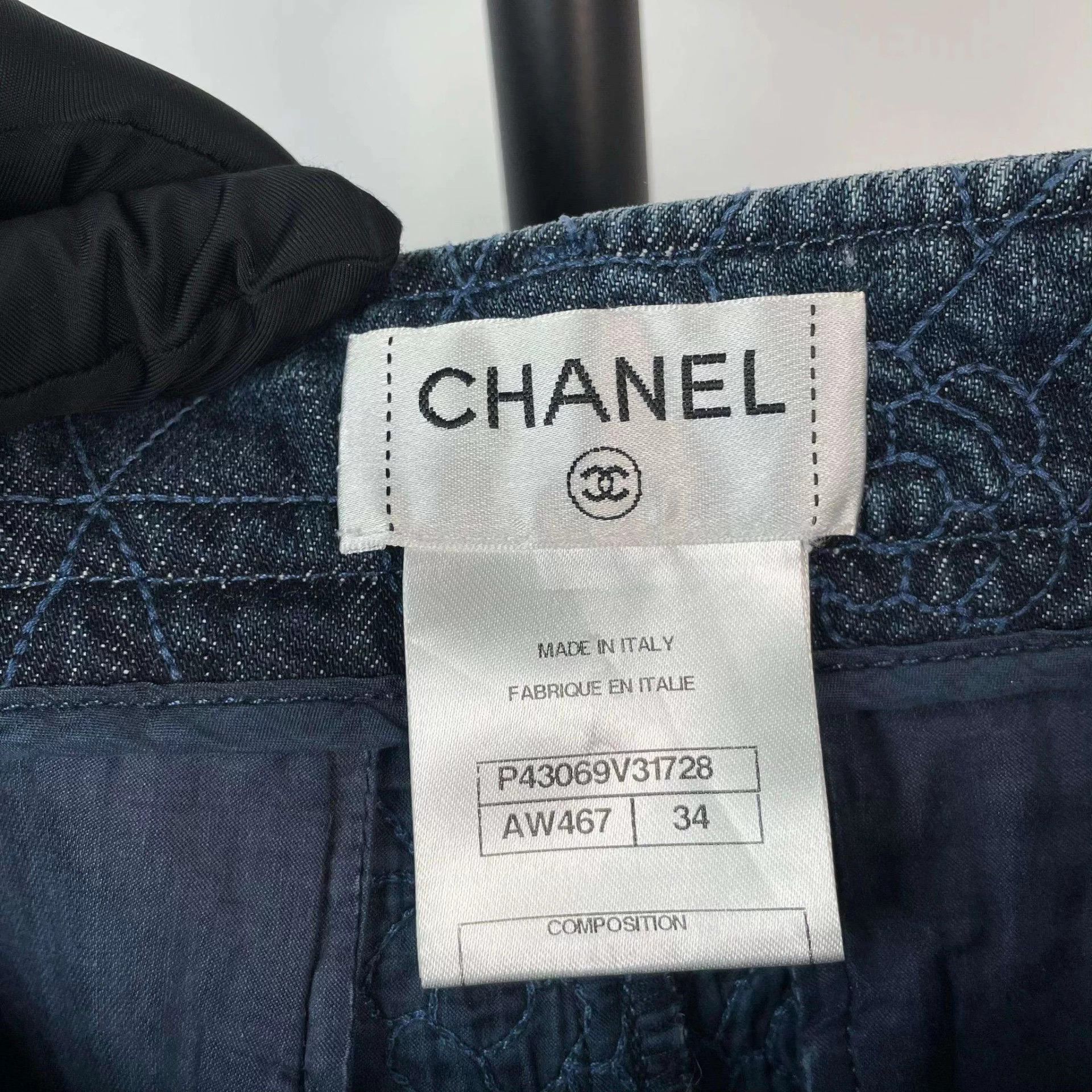 Chanel Chanel Vintage Denim Skirt Blue 34 Size 25" / US 0 / IT 36 - 3 Thumbnail
