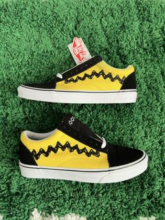 Charlie brown hotsell vans high tops