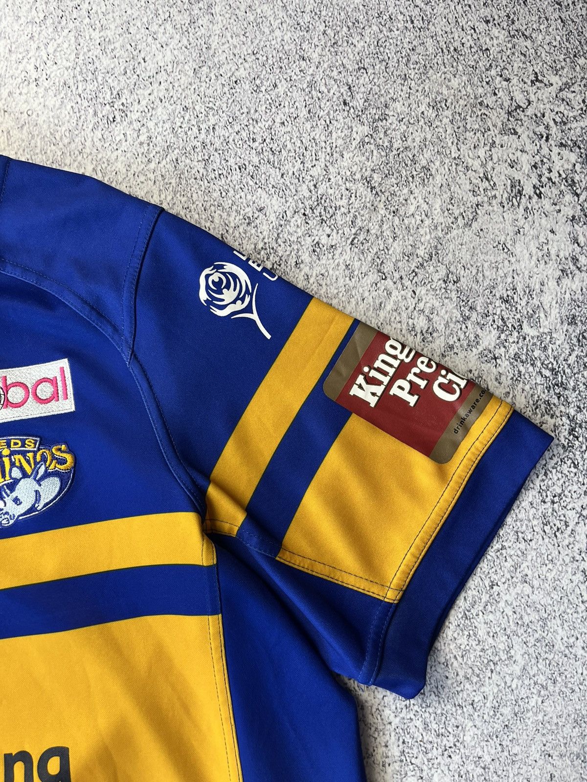 Vintage ISC Leeds Rhinos 2016 Rugby Jersey Men's Size XL Size US XL / EU 56 / 4 - 10 Thumbnail