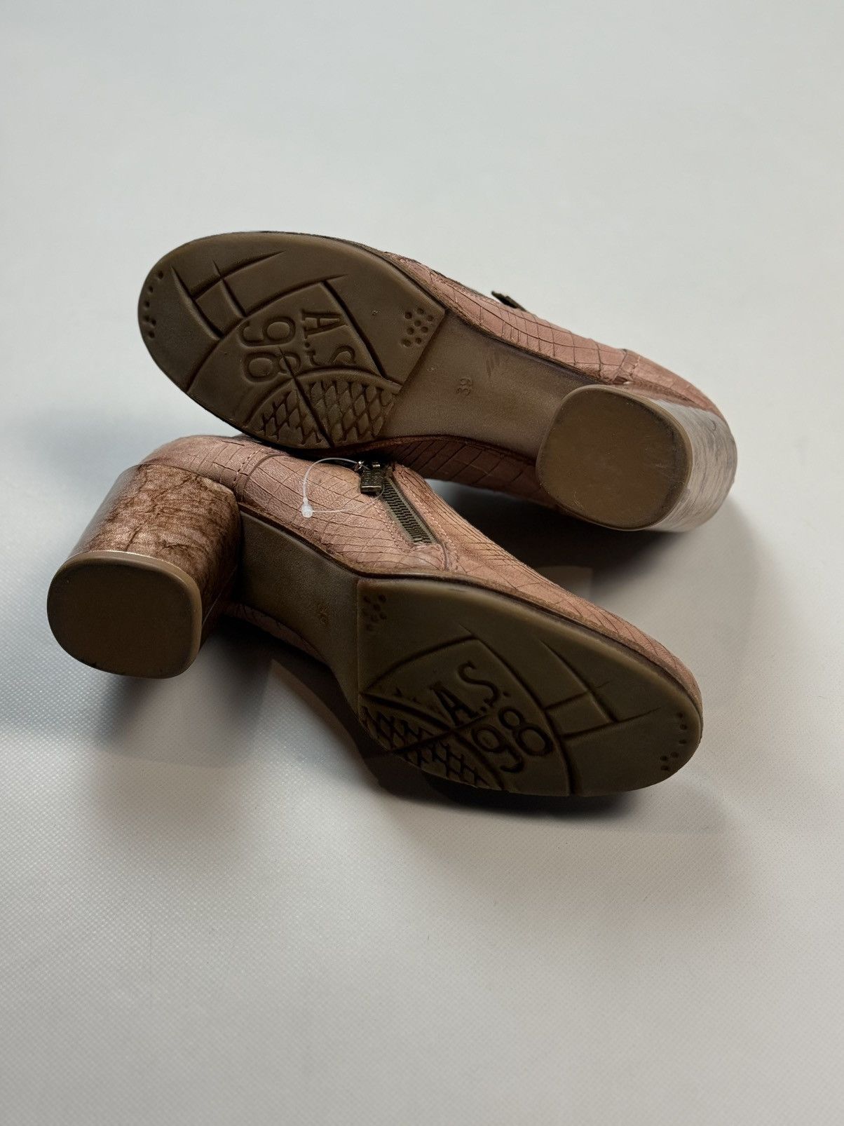 A.S.98 A.S. 98 Airstep Ladies Avant-Garde Leather Heels Shoes Size US 9 / IT 39 - 22 Thumbnail